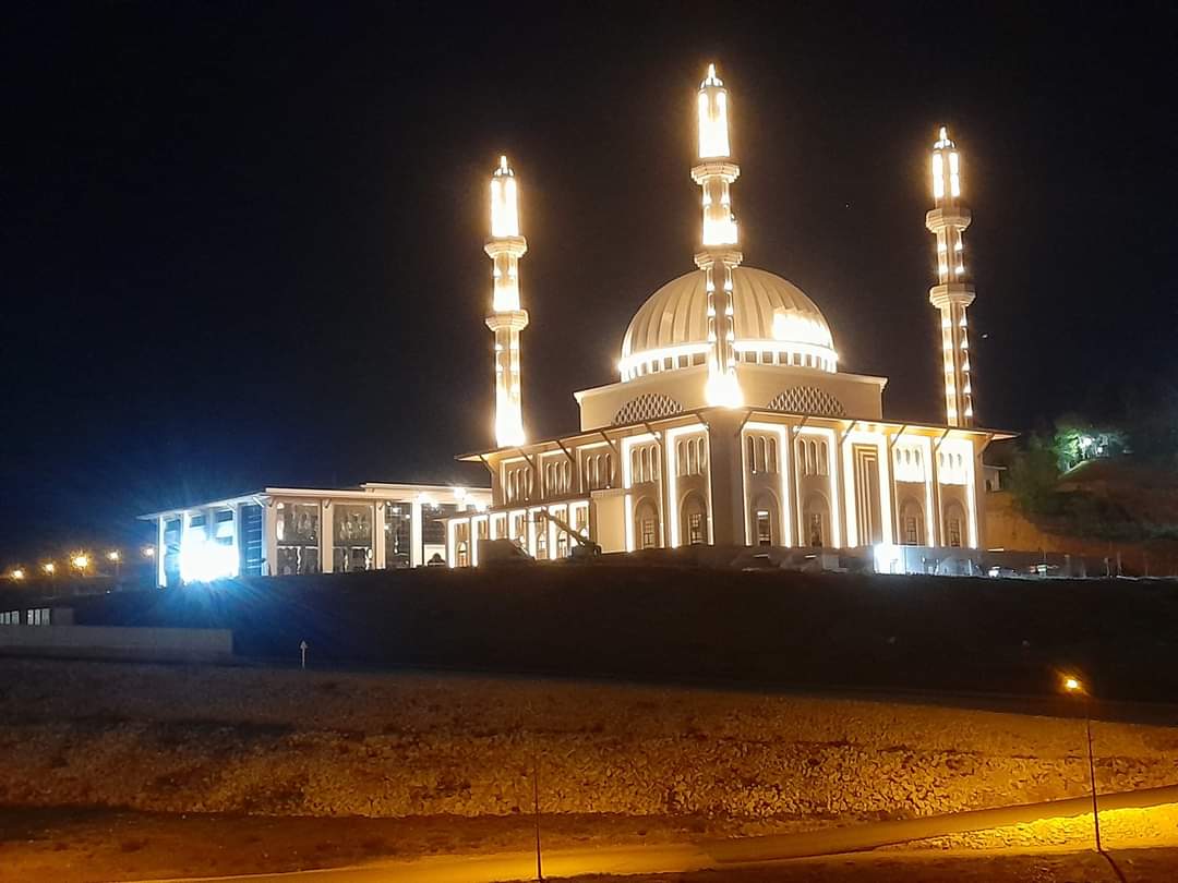 Külliye’deki konsere tepkiler büyüyor