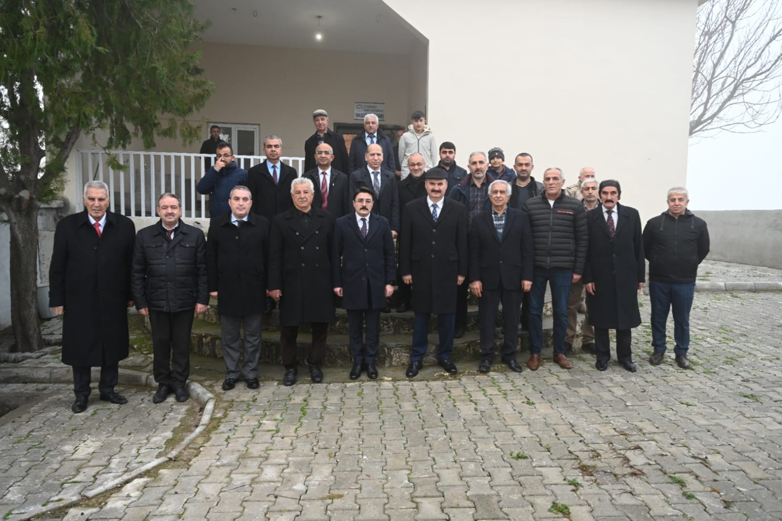 Vali Canalp, Köy Ziyaretlerine Devam Ediyor