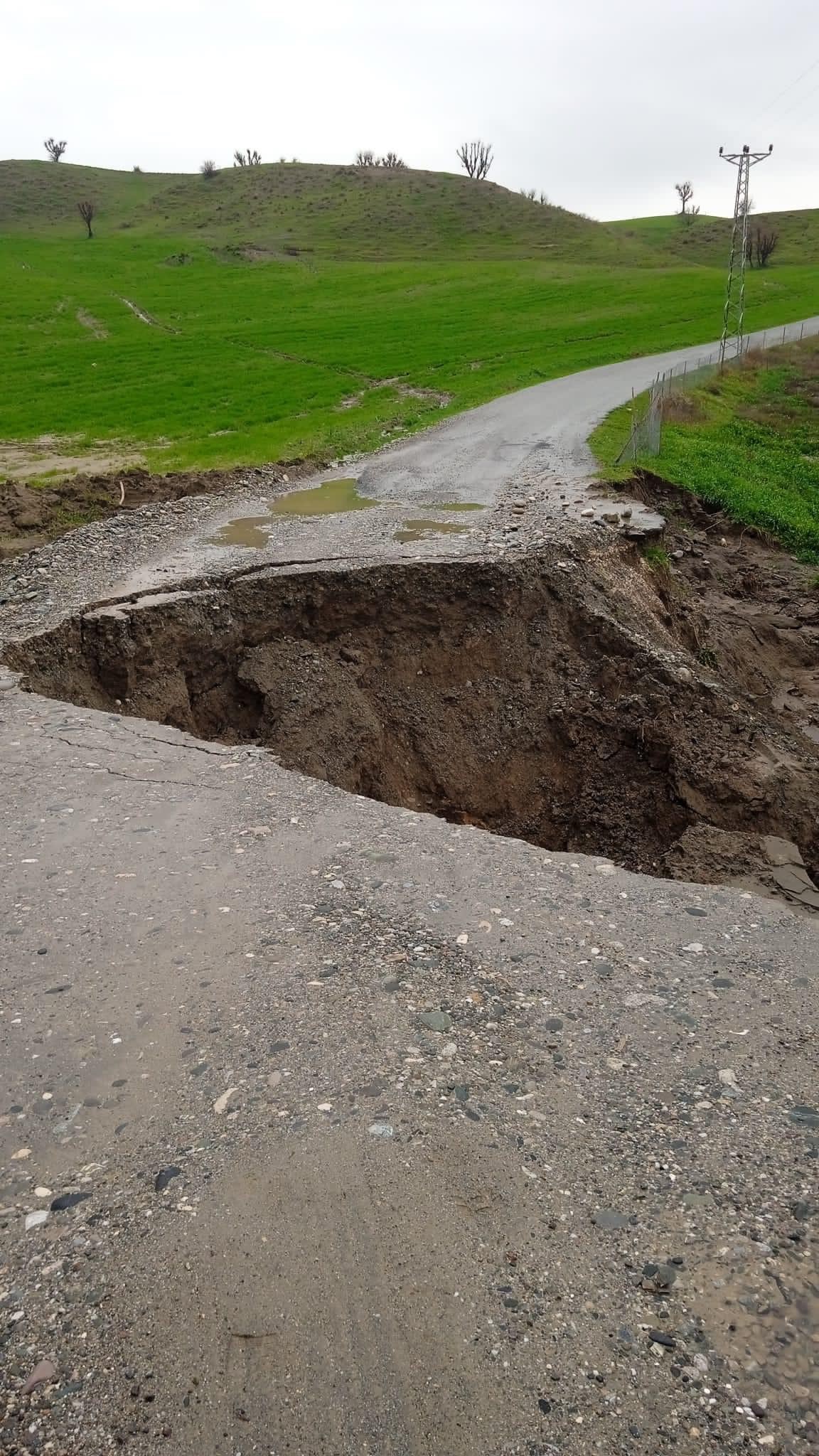 Heyelandan kapanan yollar ulaşıma açıldı