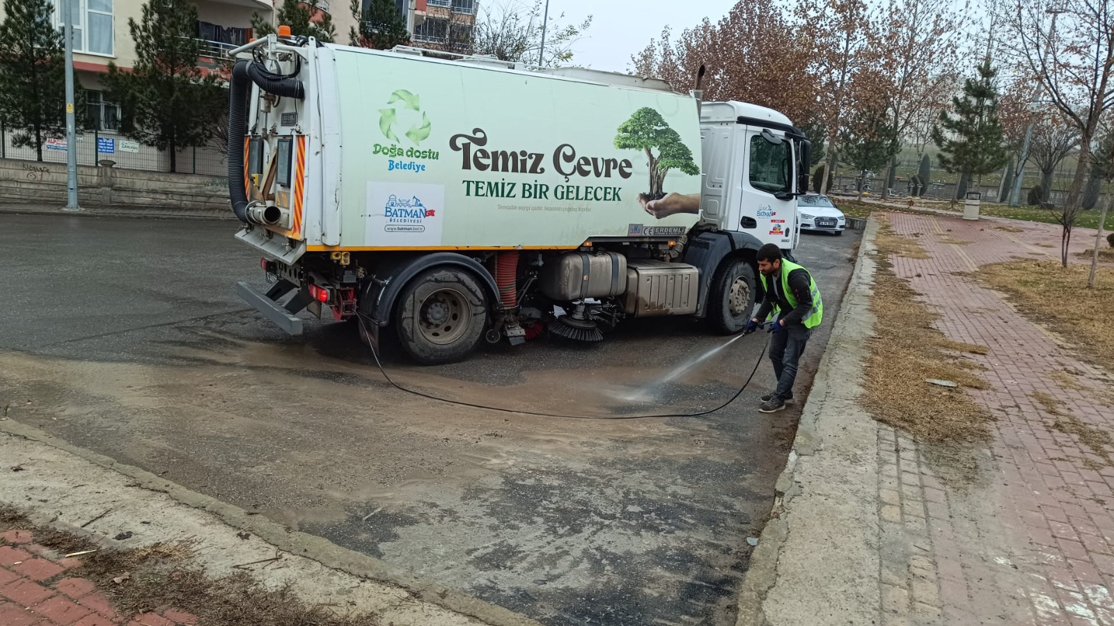 1 yılda 720 bin kilometre yol temizlendi