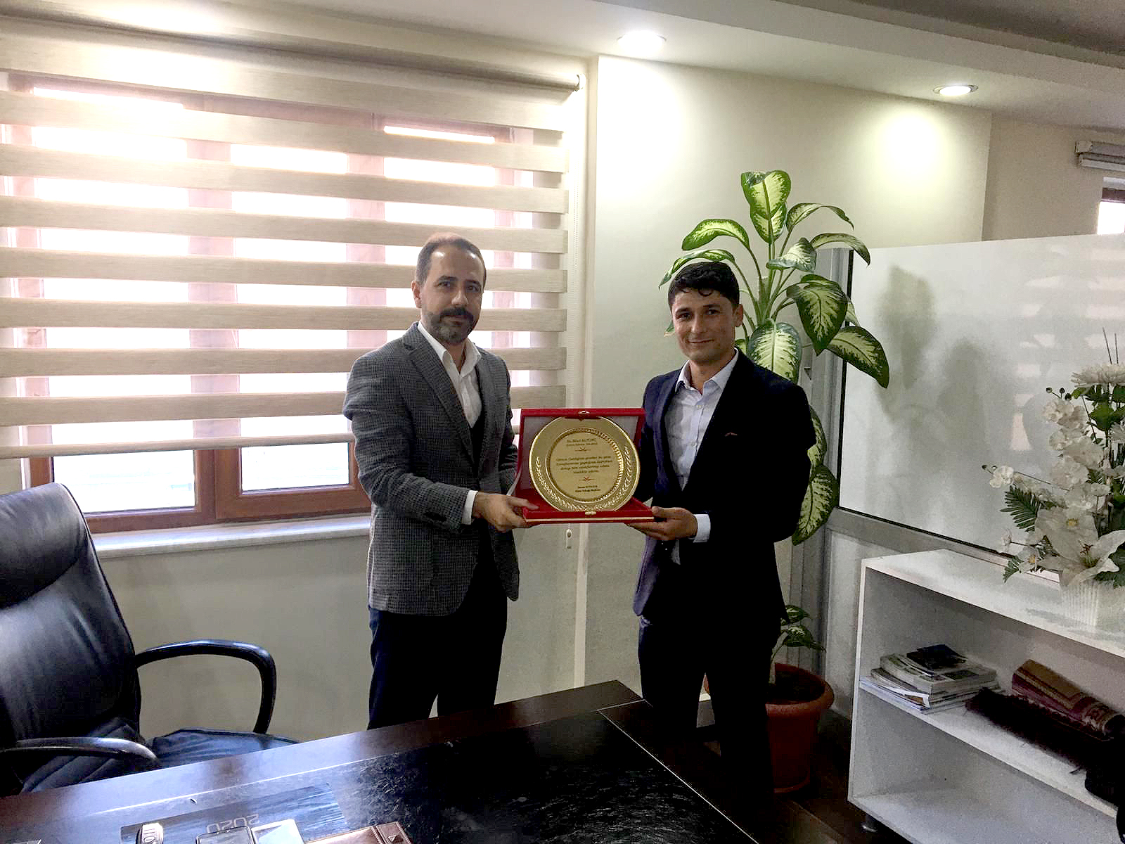 ALTUNÇ’A HİZMET TEŞEKKÜRÜ