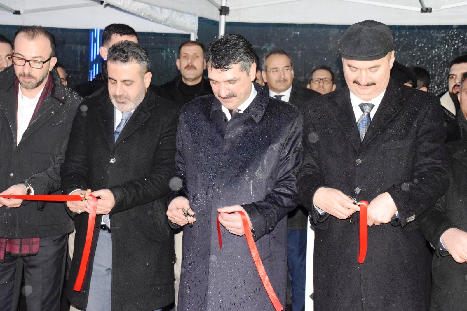 Nasıroğlu, belediye birçok hizmeti vatandaşlarla buluşturuyor