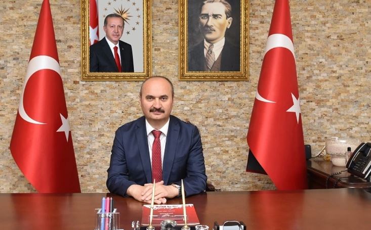 Vali Canalp’ten Cumhuriyet Bayramı Mesajı