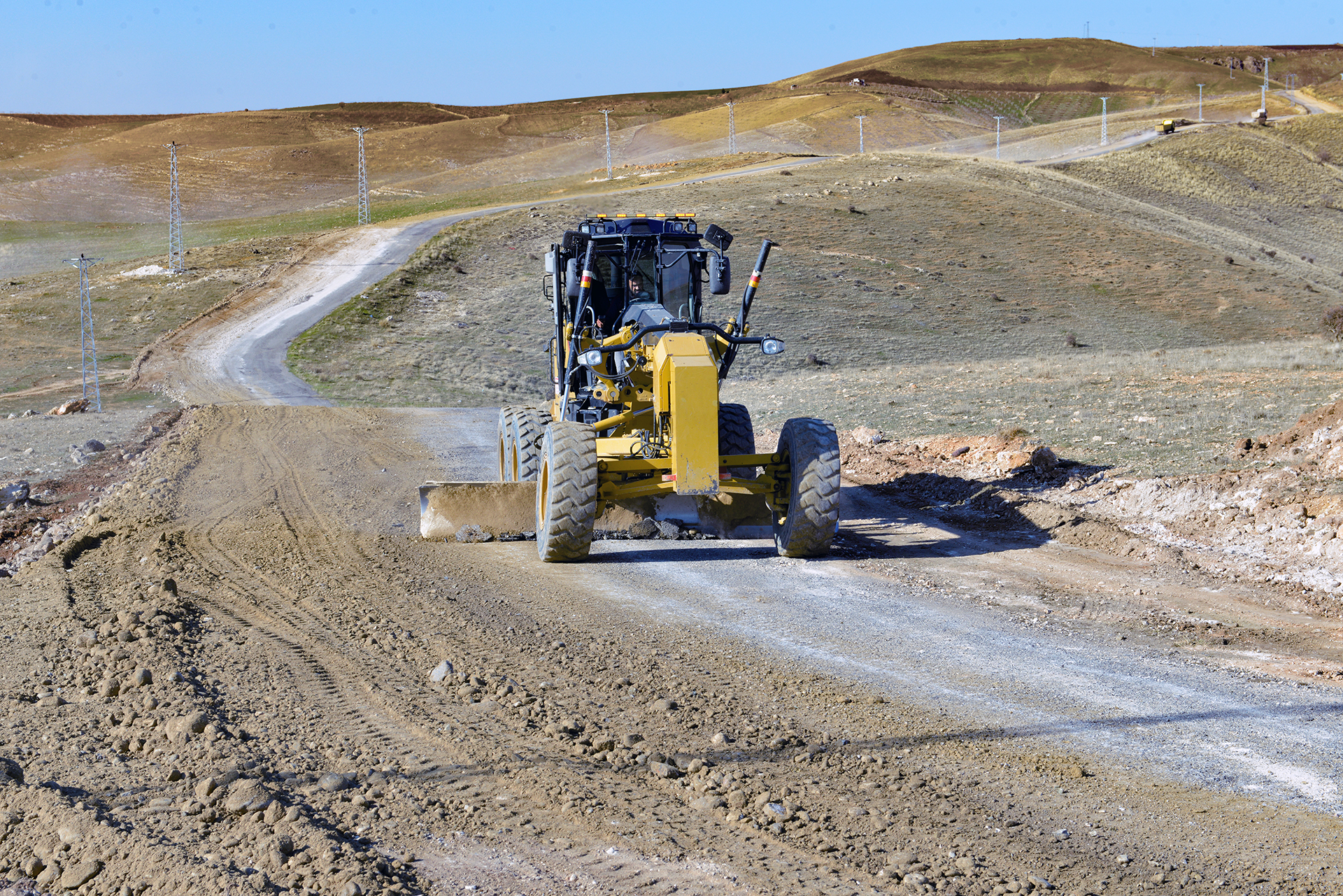 12 kilometre uzunluğundaki yol genişletiliyor