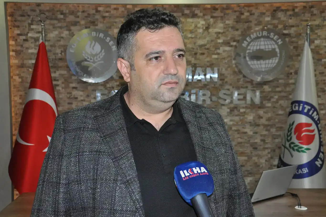 Batman’da öğretmene yapılan bıçaklı saldırıya tepki