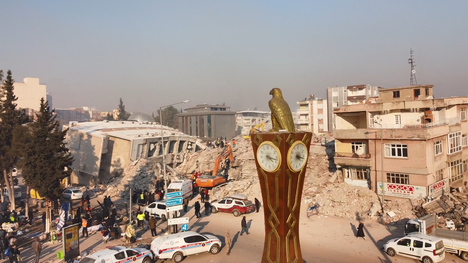 Depremin simgesi oldu! 1 yıldır 04.17’de duruyor