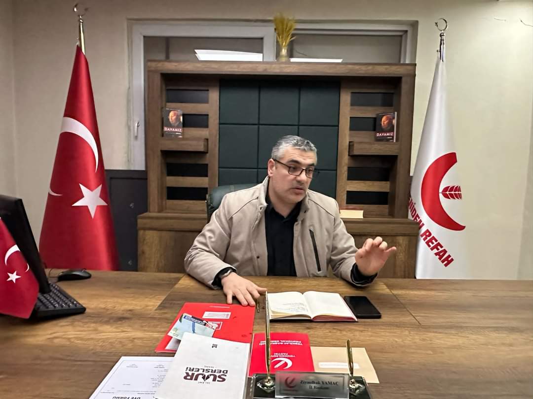 Yeniden Refah’tan yalanlama: istifa etmedi, ihraç edildi