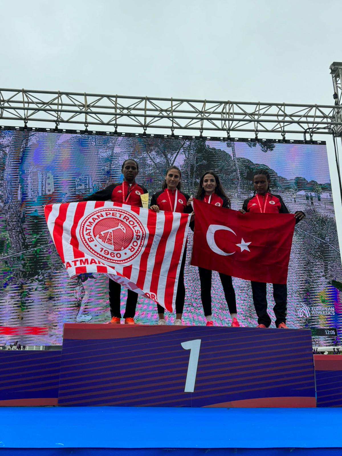 Petrolspor Atletizm takımı Avrupa şampiyonu oldu