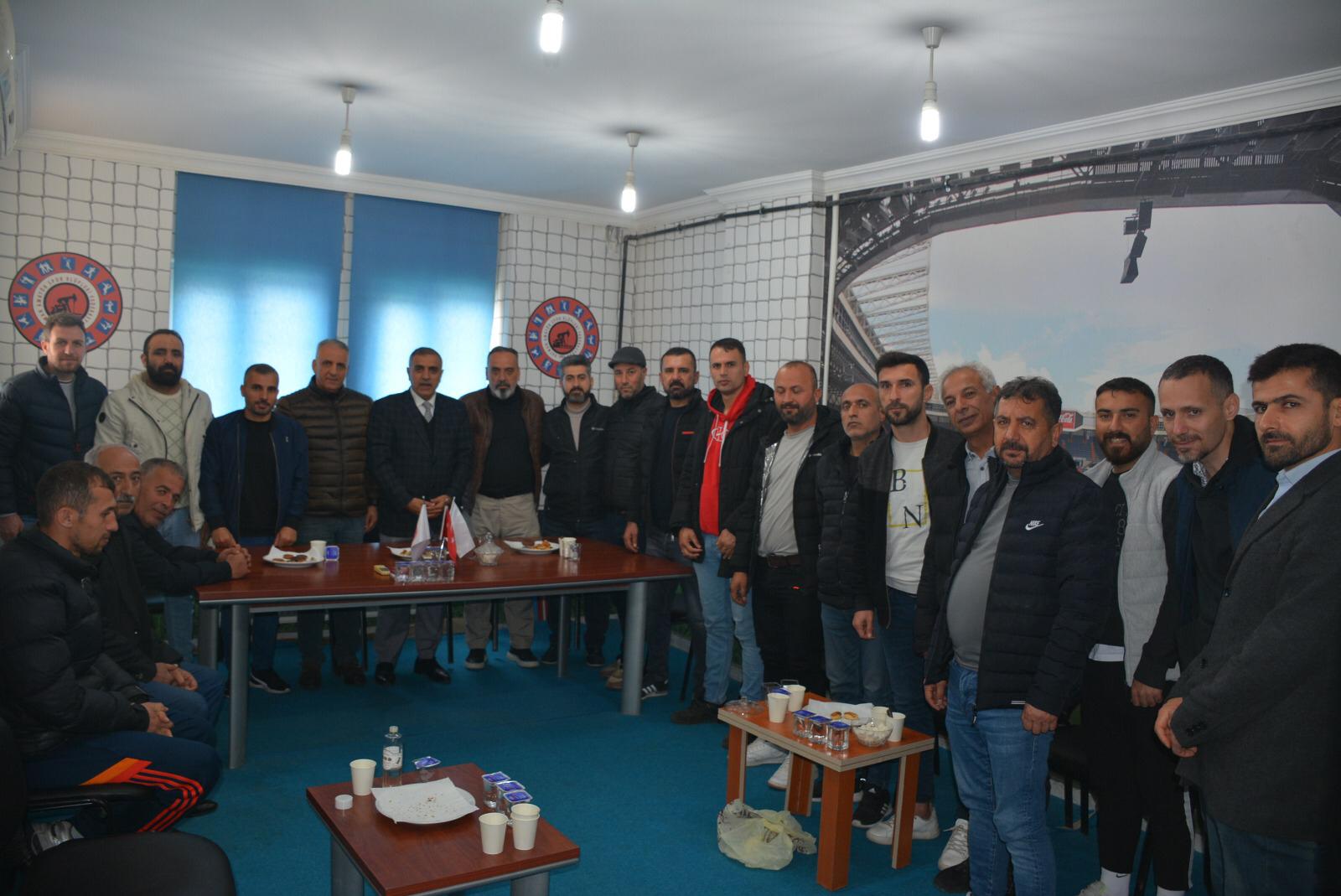 Özperk, Kulüp Başkanlarıyla bir araya geldi