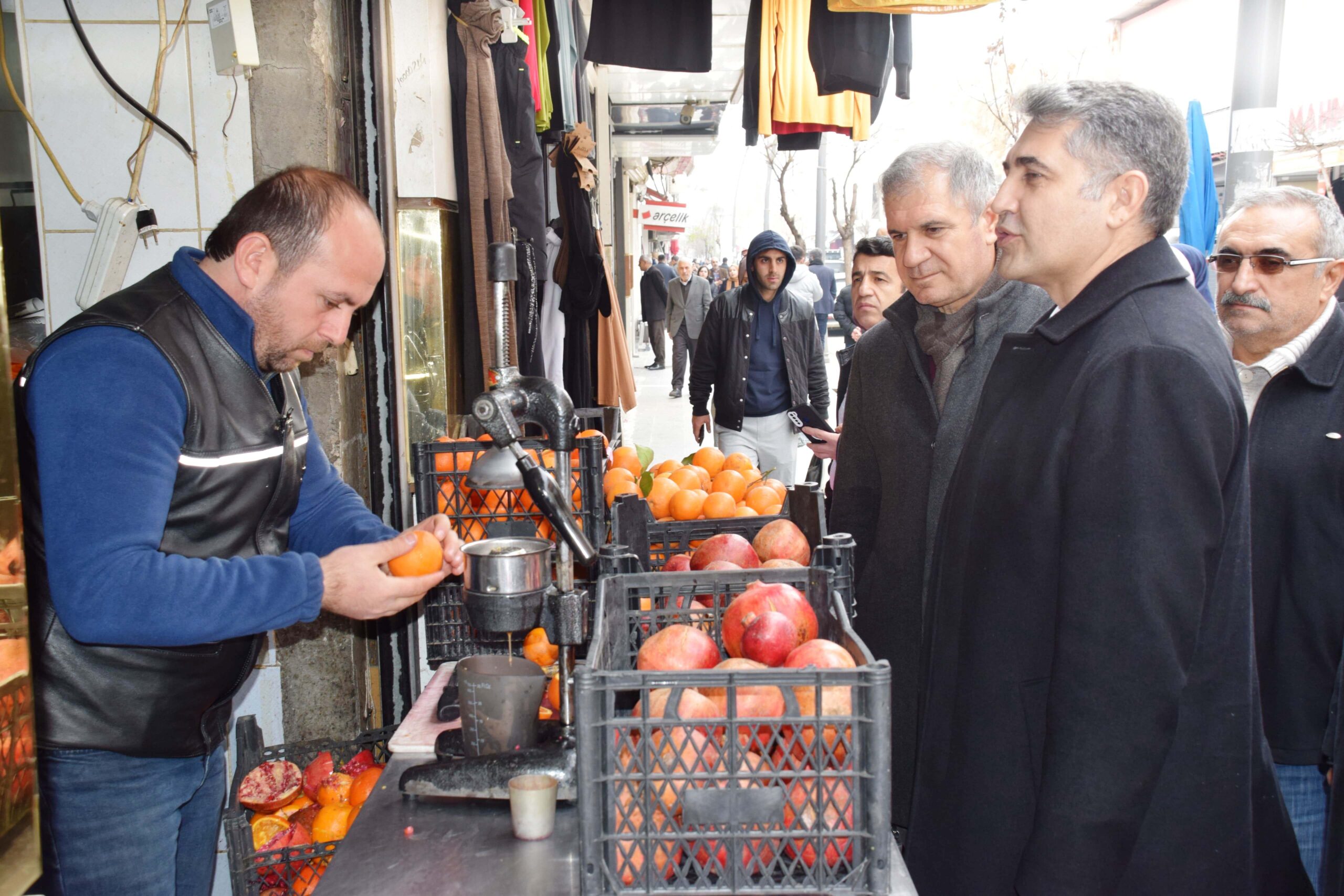 Aday Ceylan esnafı ziyaret etti