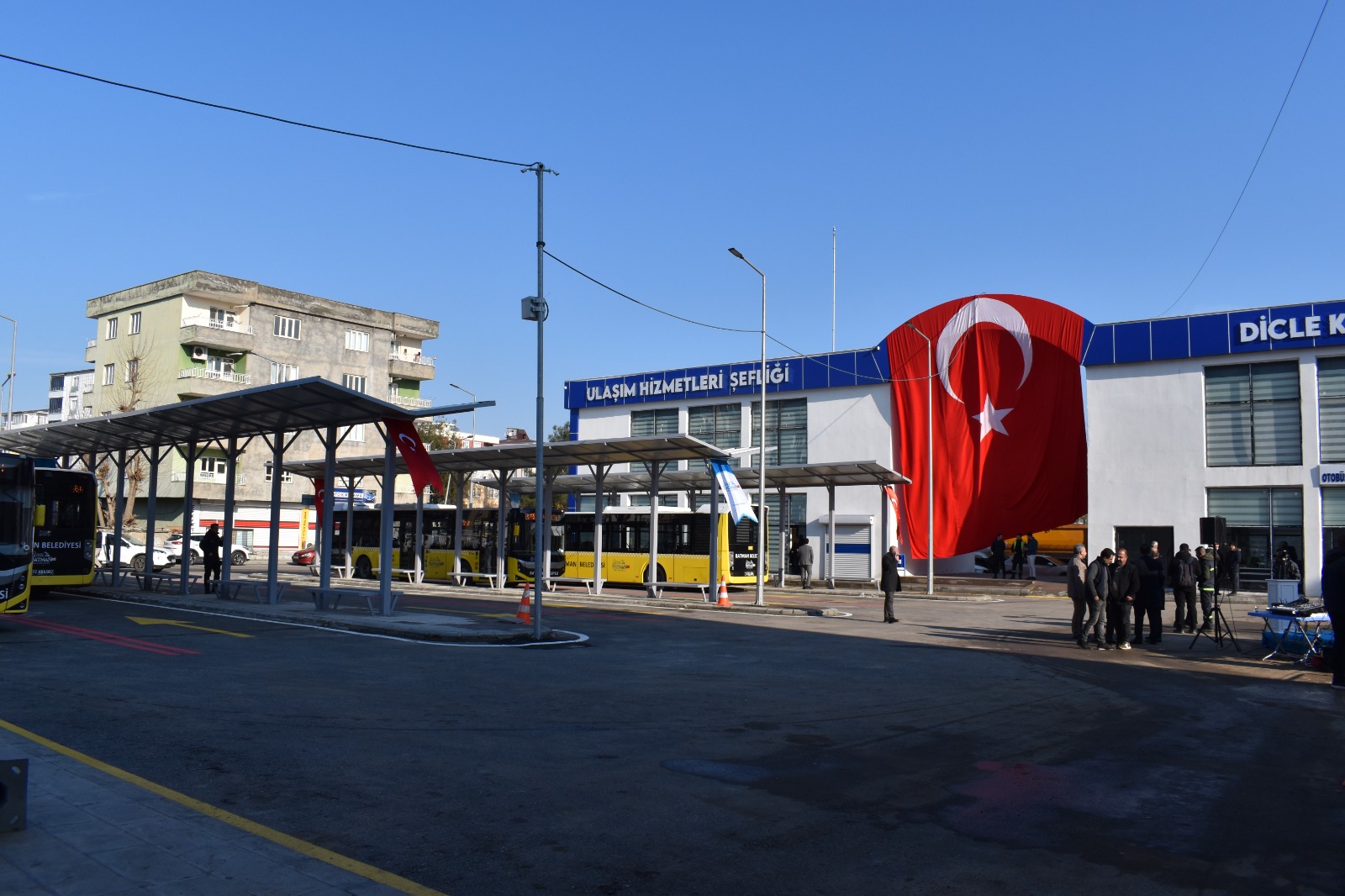 Otobüs aktarma istasyonunun açılışı yapıldı
