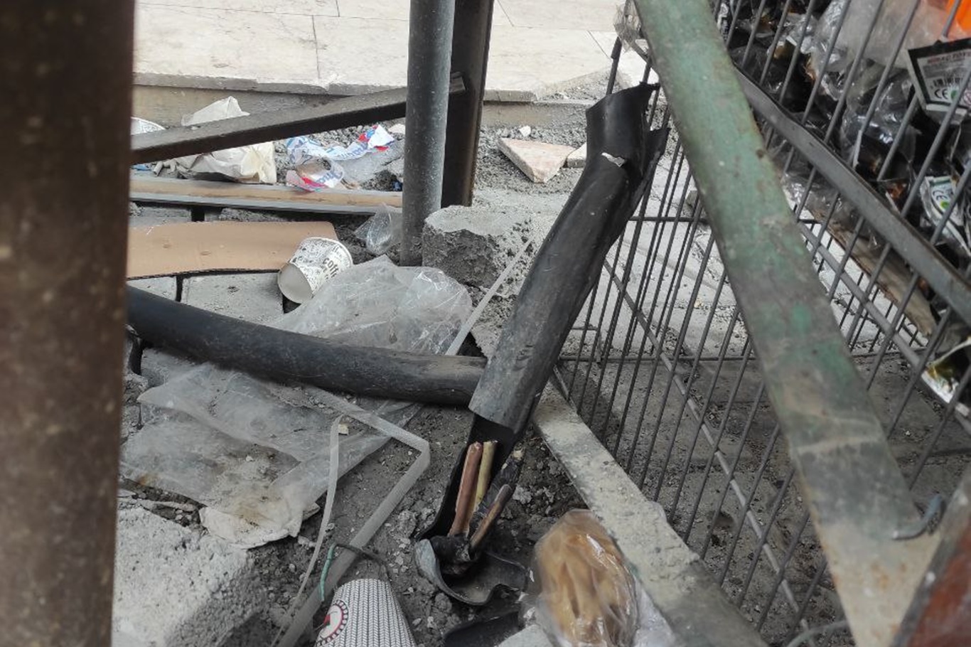 Kablo hırsızı kameraya yansıdı