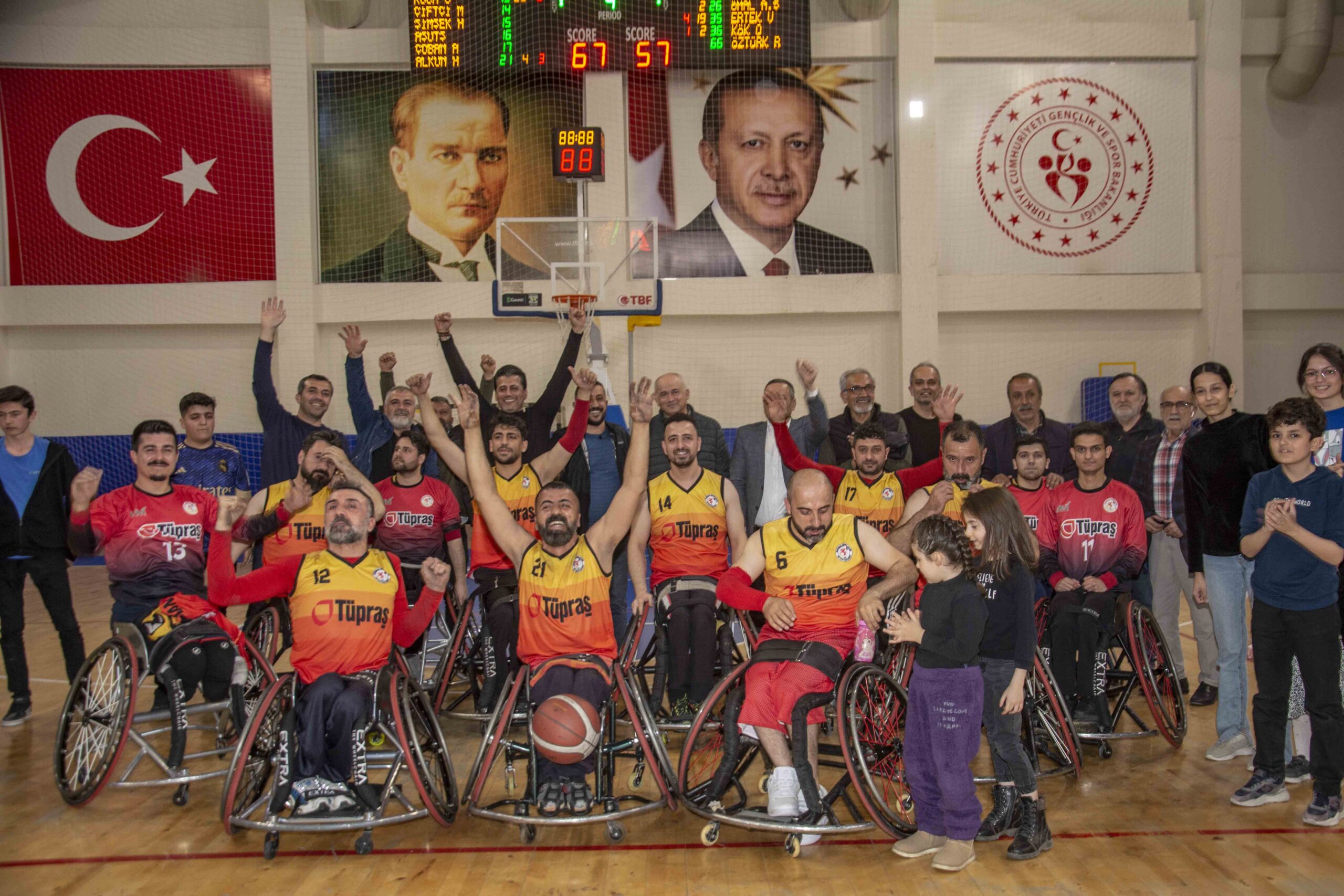 YARI FİNALE YÜKSELDİLER