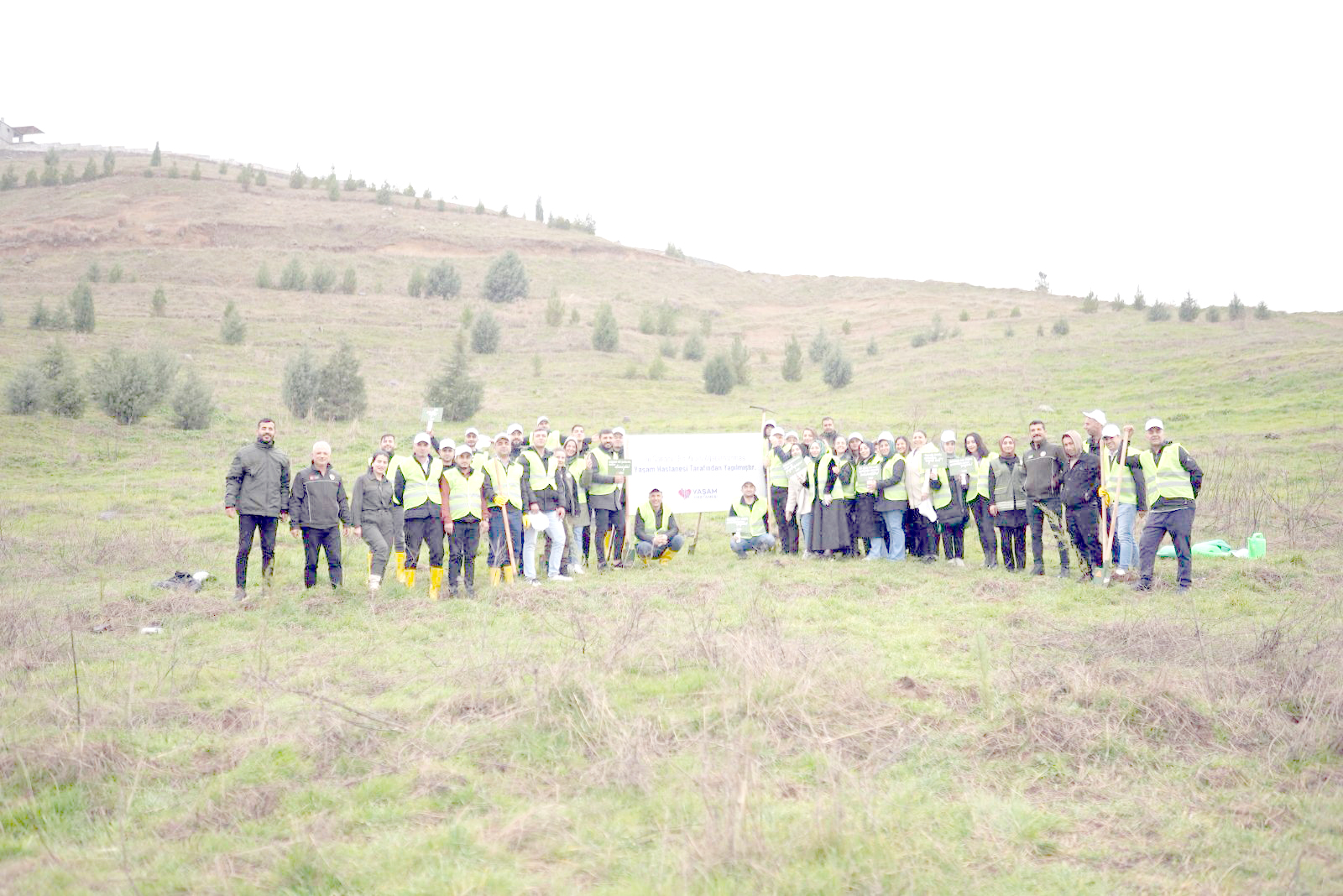 Yaşam Hastanesinden fidan dikme etkinliği