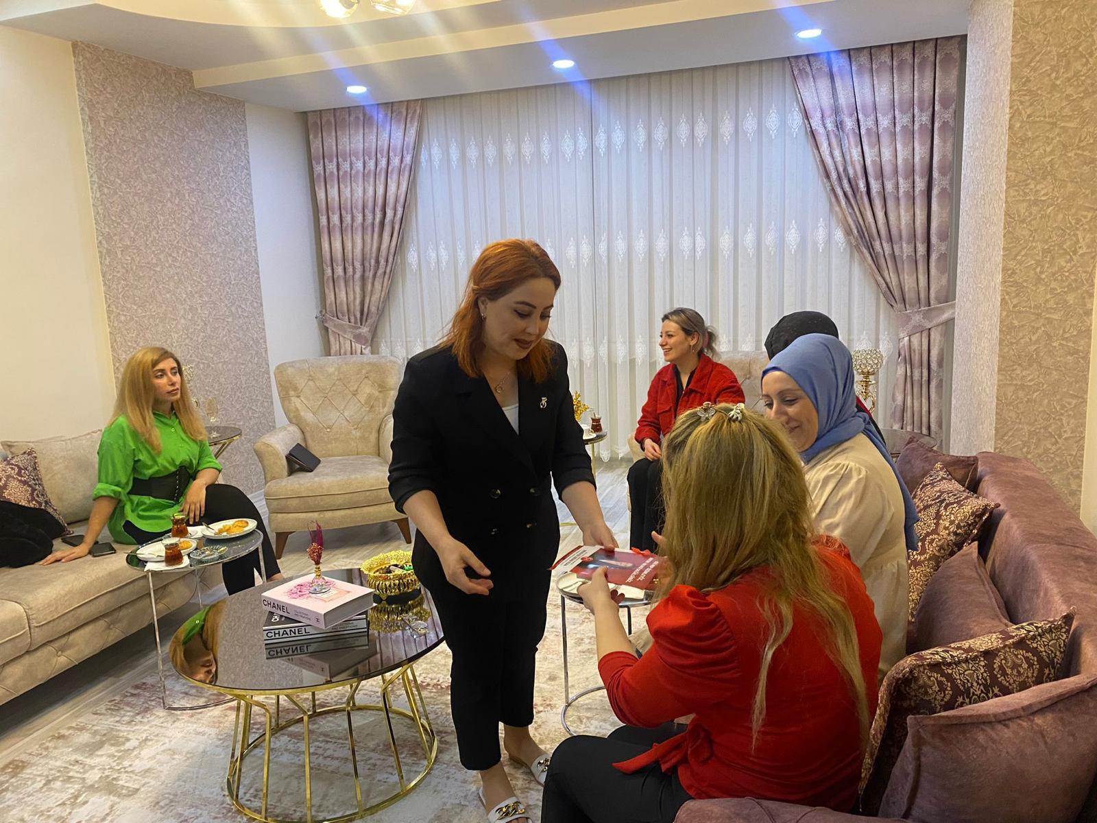 Başkan Çetin: Bayanların sahada olması, siyasete nezaket katıyor