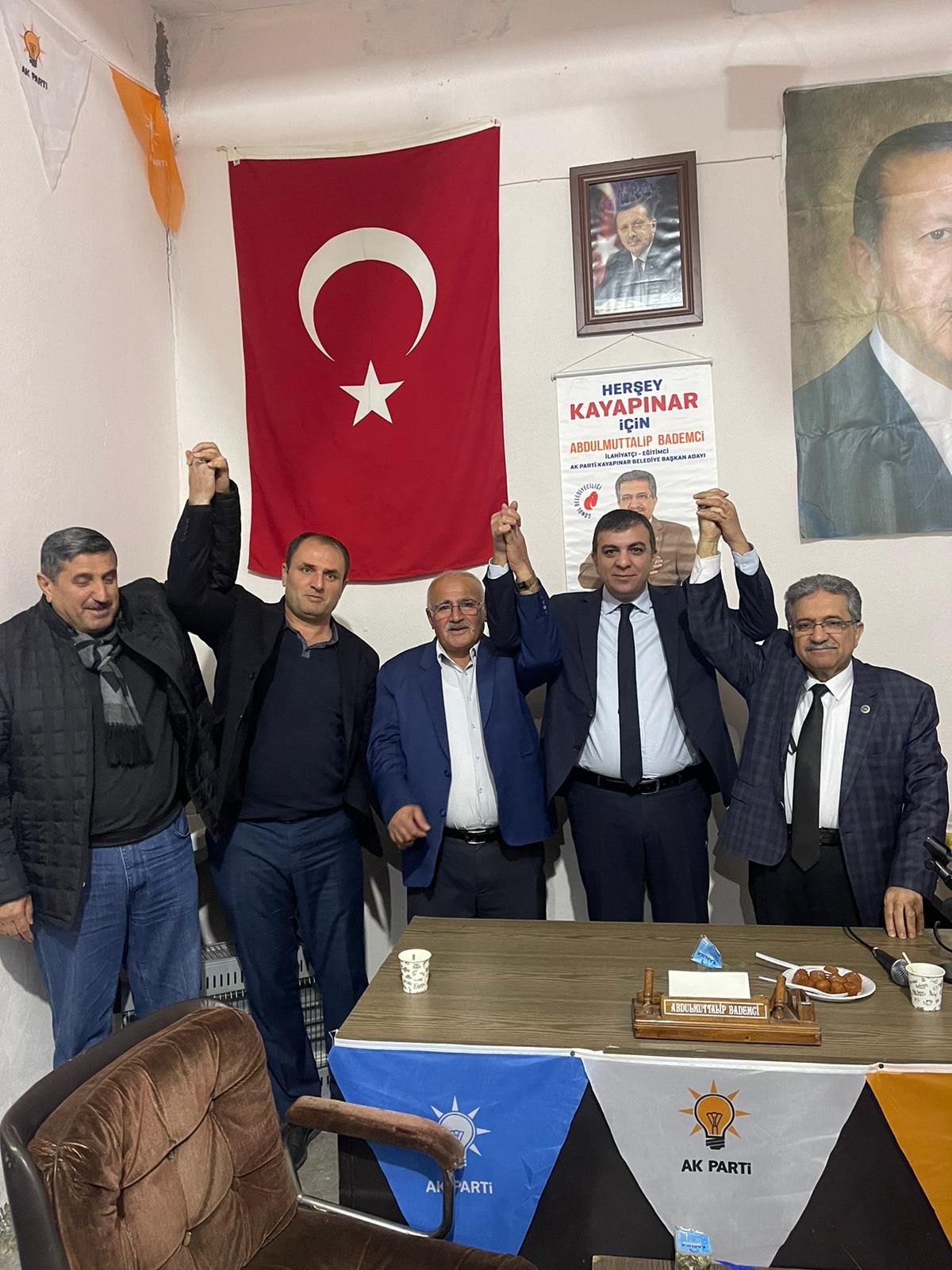 KAYAPINAR AK PARTİ İÇİN EL ELE