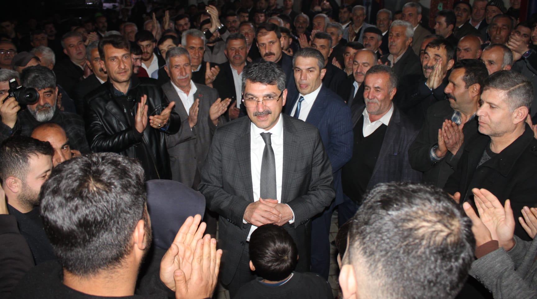 Nasıroğlu’ndan 1 milyon liralık bağış