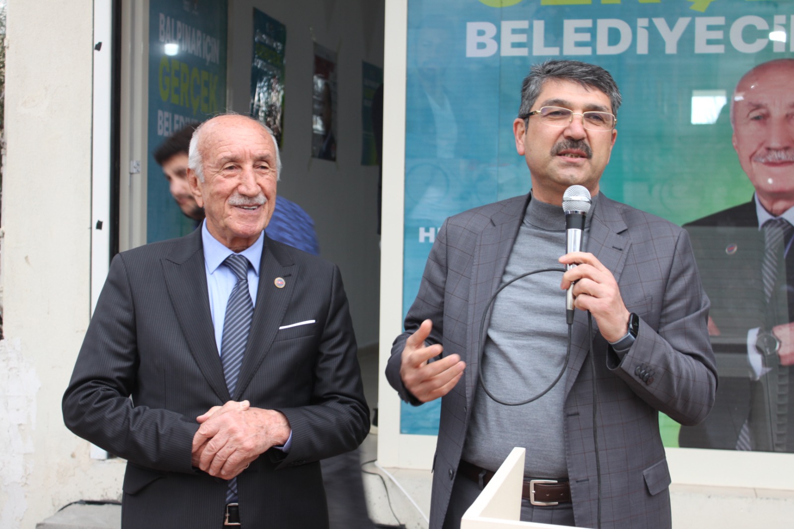 Nasıroğlu: Gençlerimizin elinde taş değil, kitap ve kalem olsun