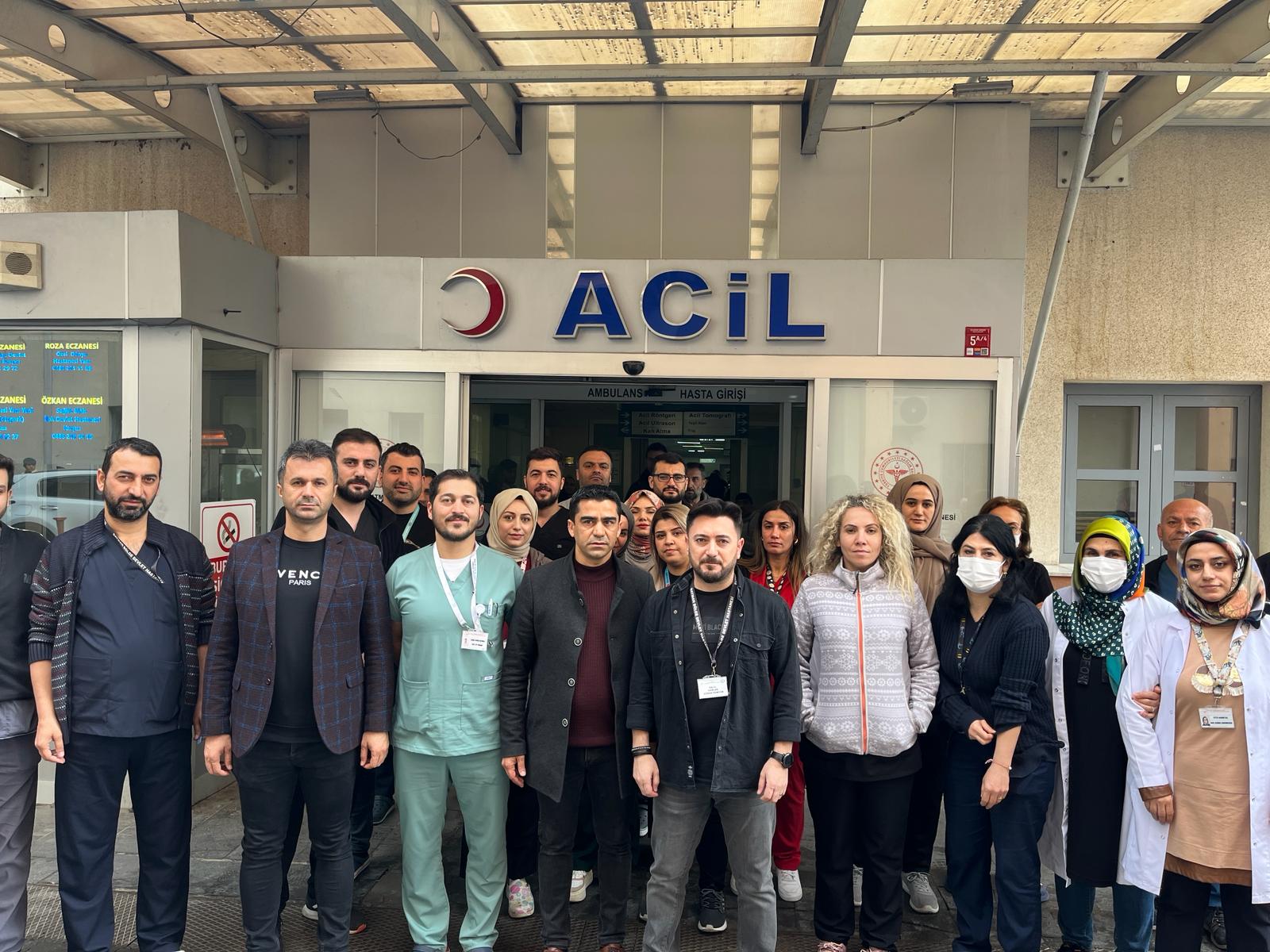 Sağlık çalışanlarından bıçaklı saldırıya tepki