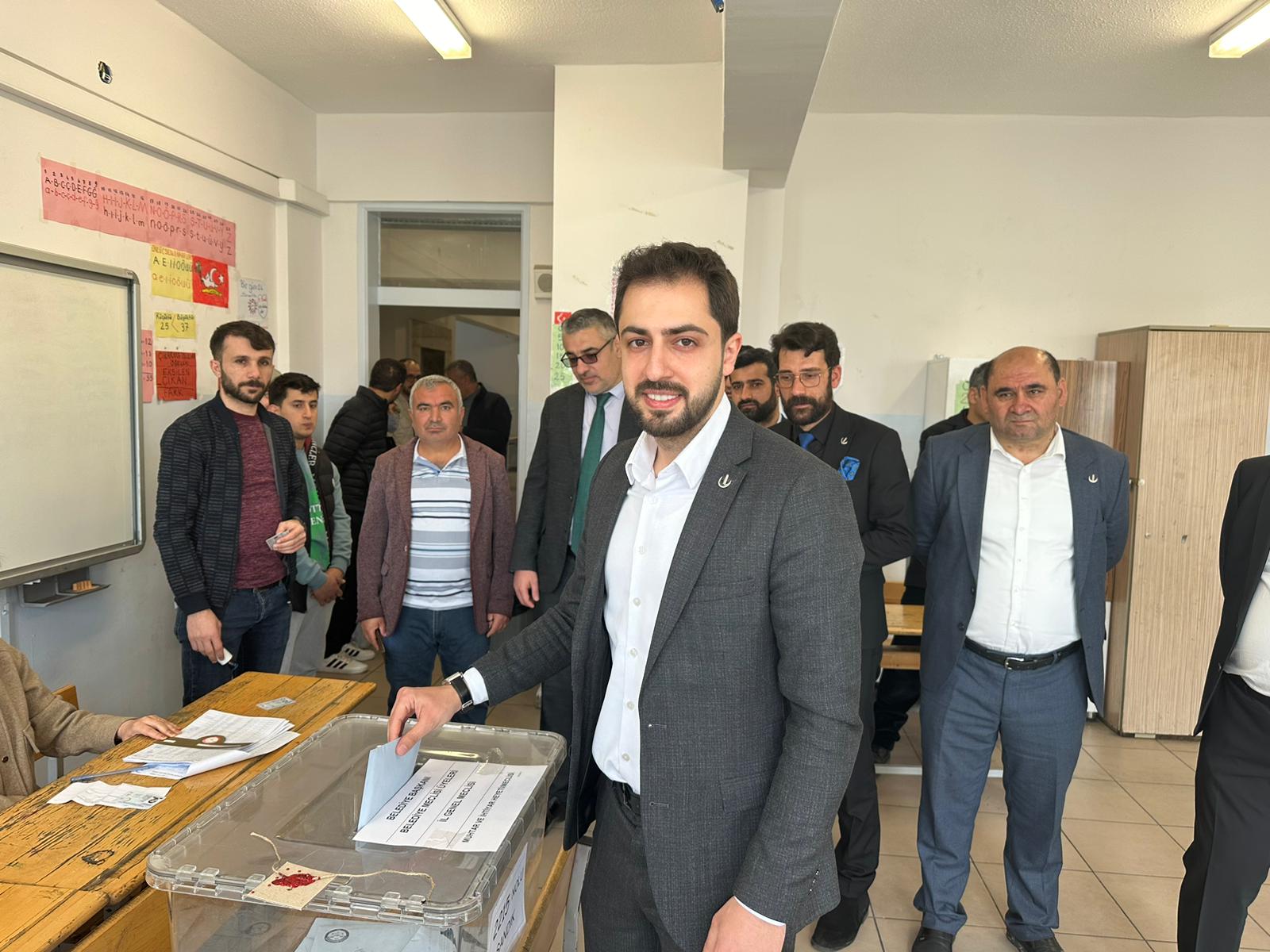 Aday Zaman oyunu kullandı