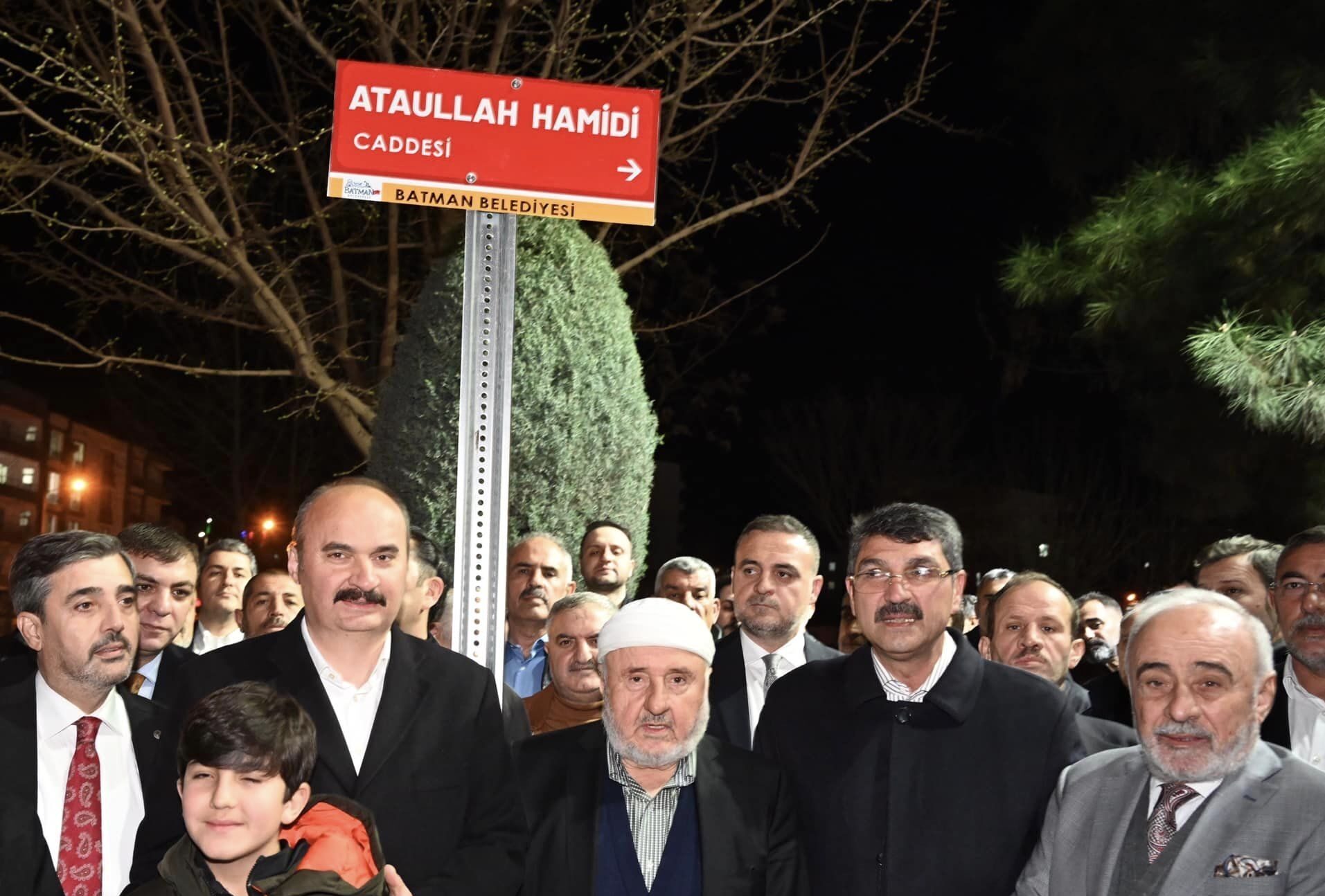 Ataullah Hamidi Caddesi’nin tabelası asıldı
