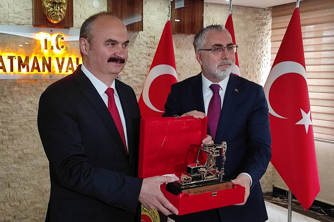 Bakan Işıkhan, Batman’da