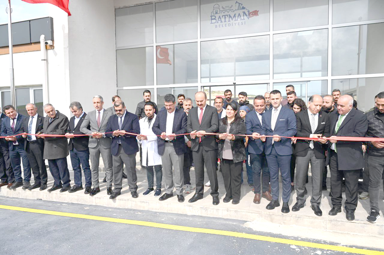 Bölgenin en büyük hayvan tedavi merkezi açıldı