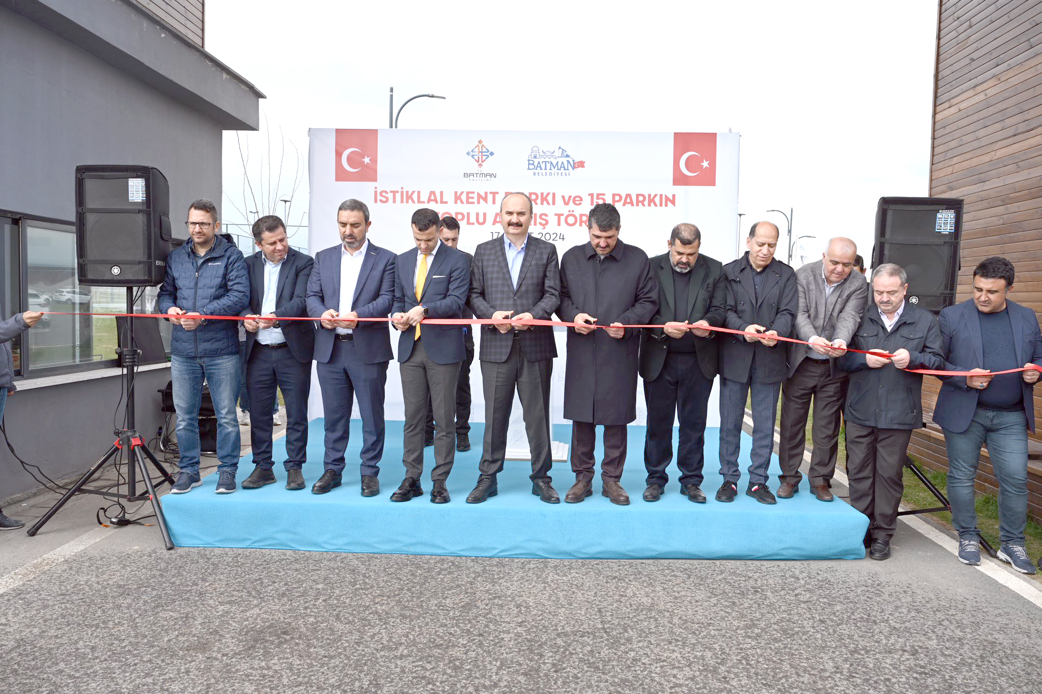 İstiklal Parkı ve 15 parkın açılışı yapıldı