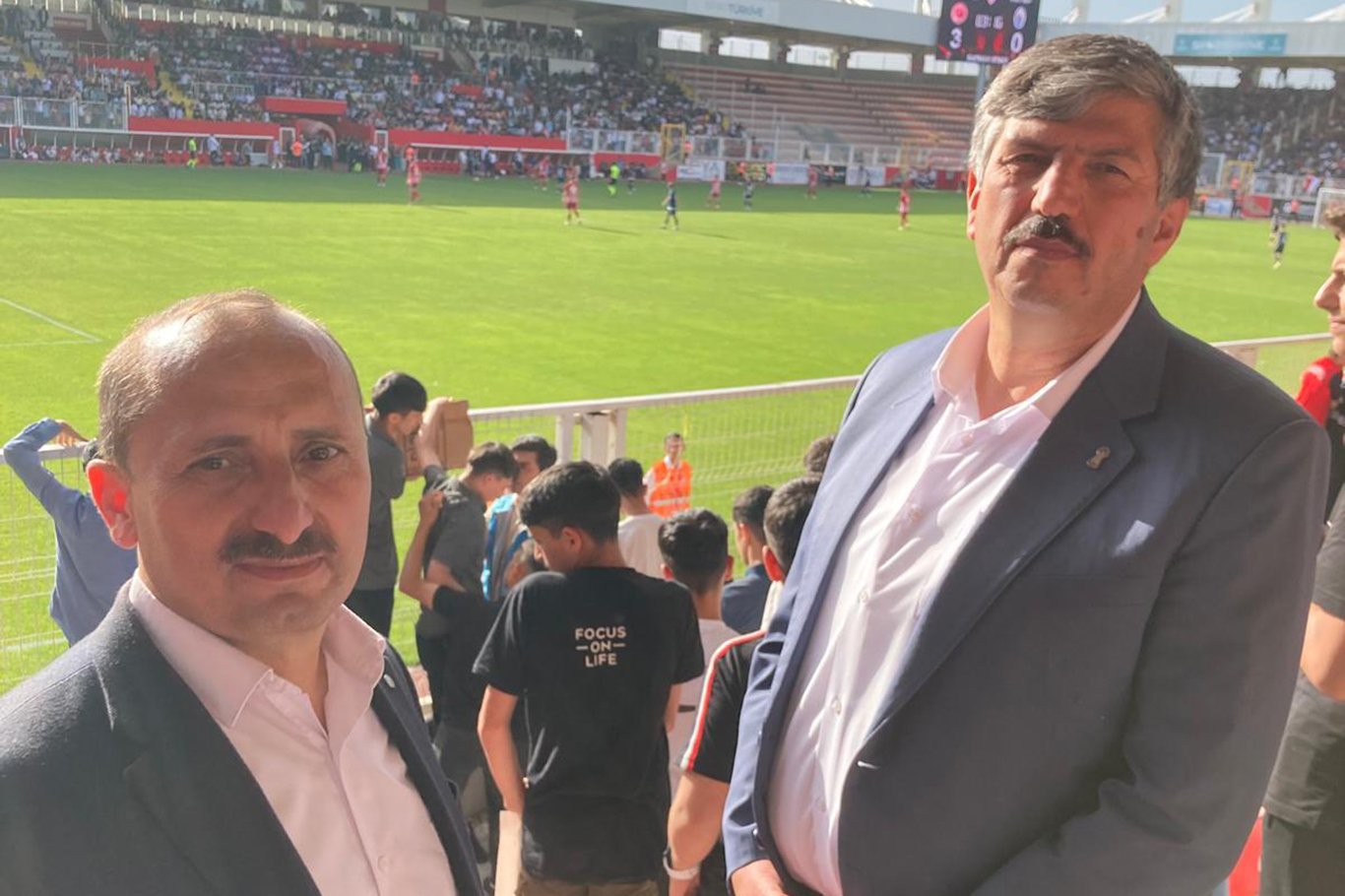 Çiftçi’den Petrolspor’a destek