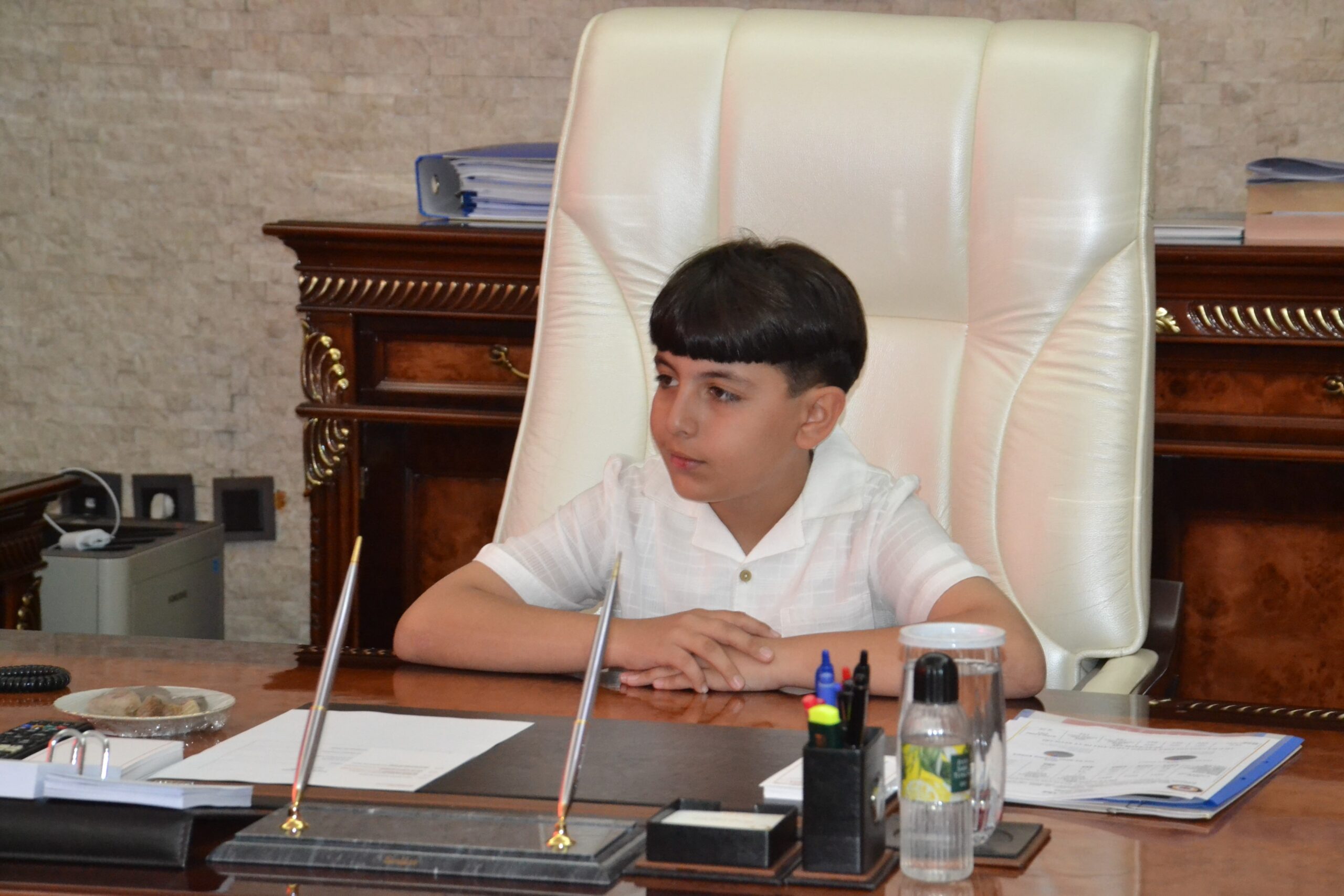 Vali koltuğuna oturdu, yeşil alan talebinde bulundu