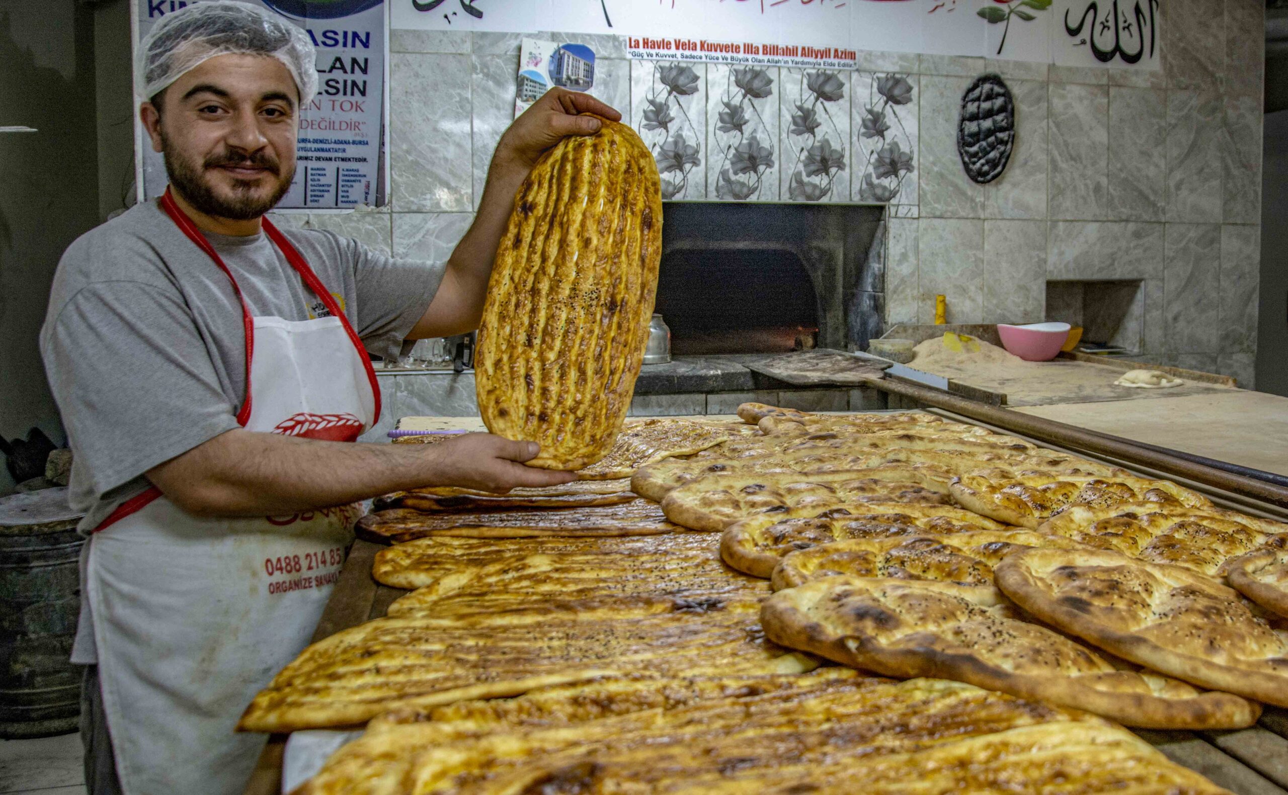 Ramazan Ayının sofralarını yağlı ekmek süslüyor