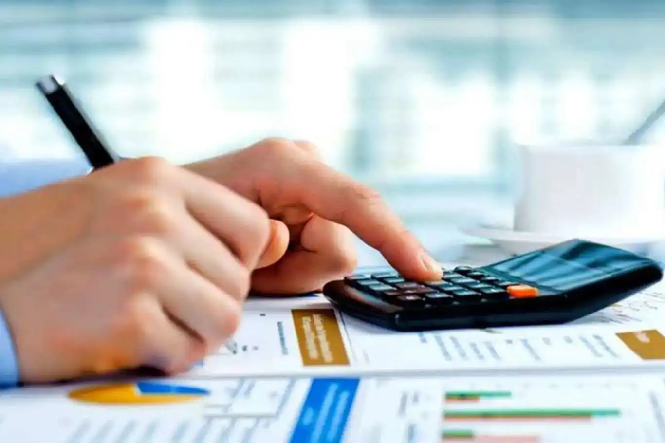 Bütçe martta 209 milyar lira açık verdi