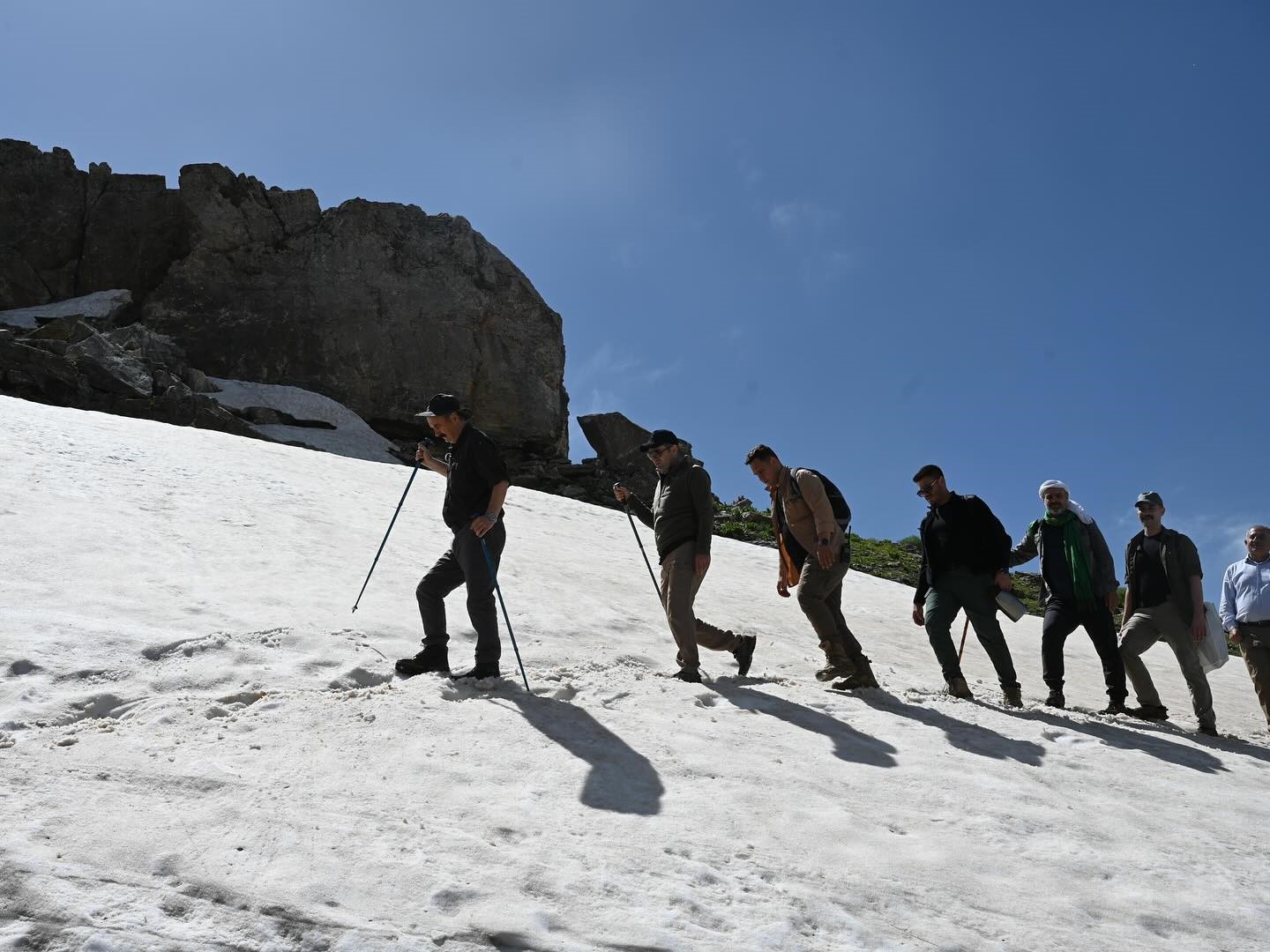 Vali Canalp, Mereto Dağı’na tırmandı
