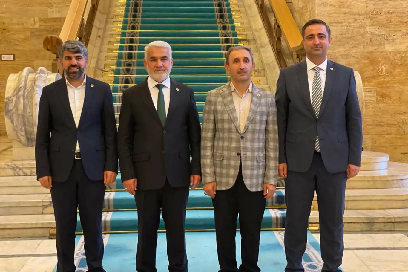 HÜDA-PAR’dan başıboş köpek sorununa ilişkin kanun teklifi