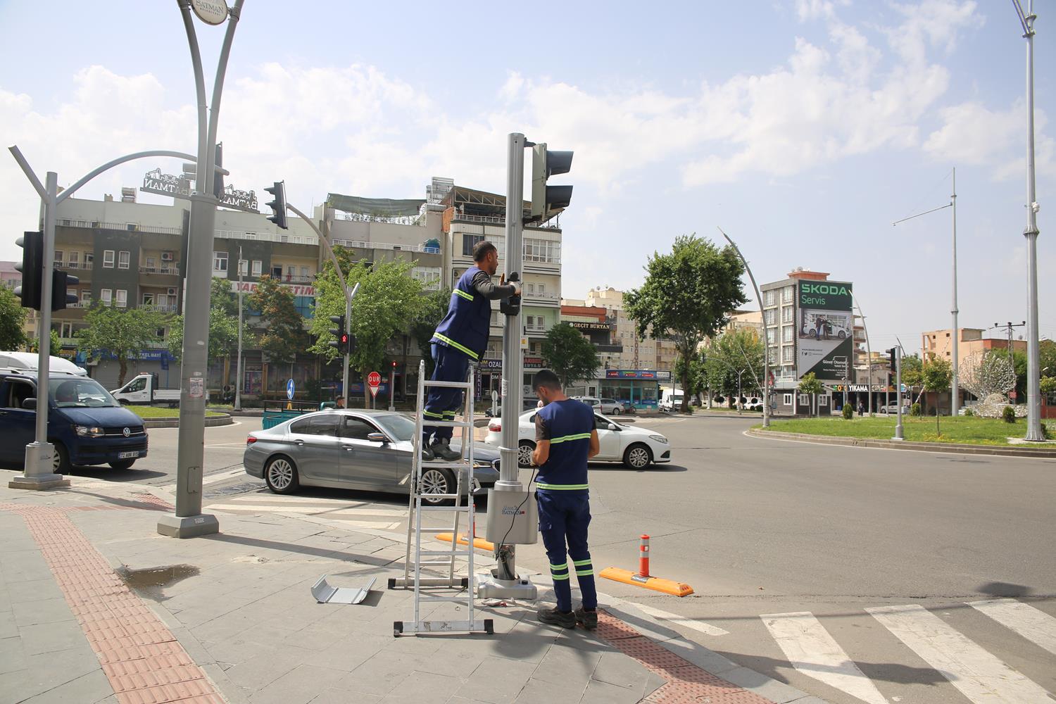 Kürtçe ve Türkçe sesli sinyalizasyon