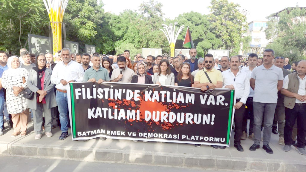 Soykırımcı israilin Refah katliamı protesto edildi