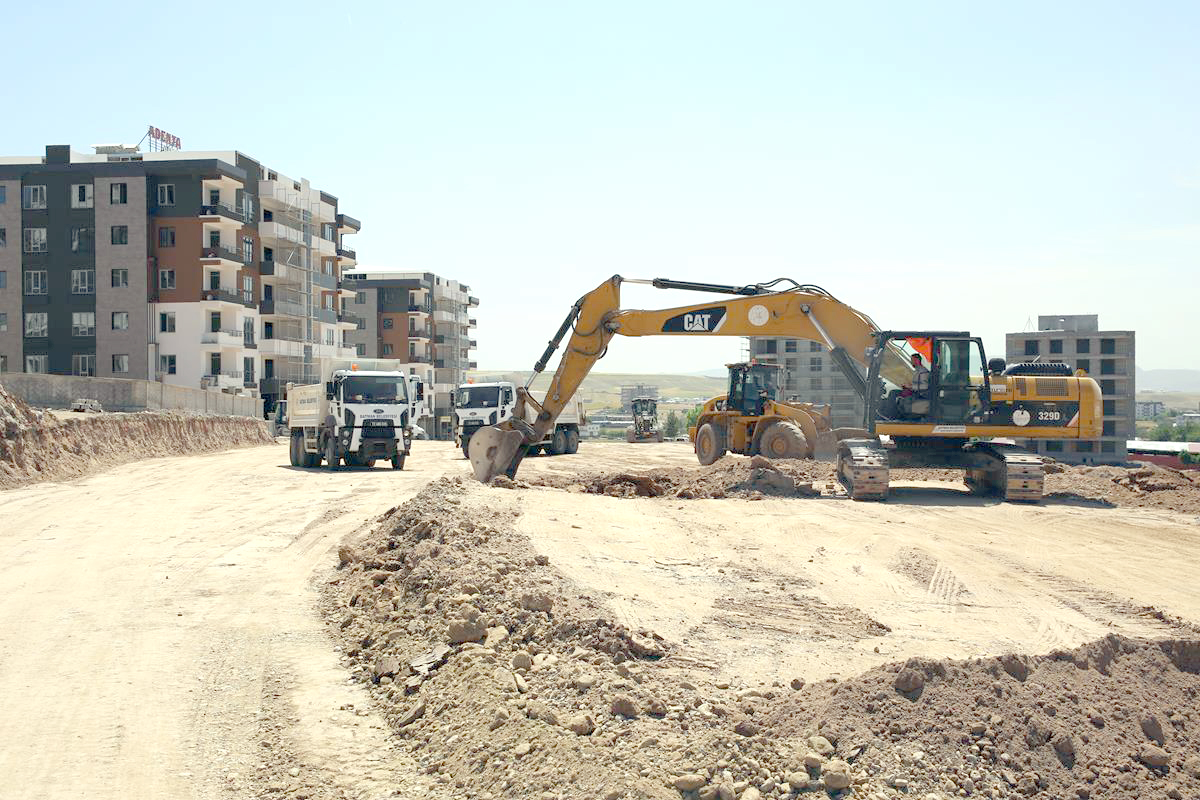 İmar planında yer alan yollar açılıyor