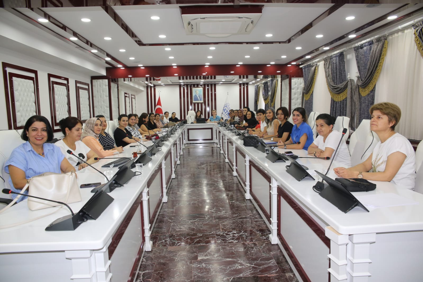 BATMAN BELEDİYESİ KADIN MECLİSİ KURULUYOR