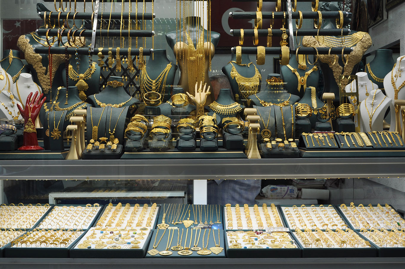 Yükselen altın fiyatları evlilikleri erteliyor!