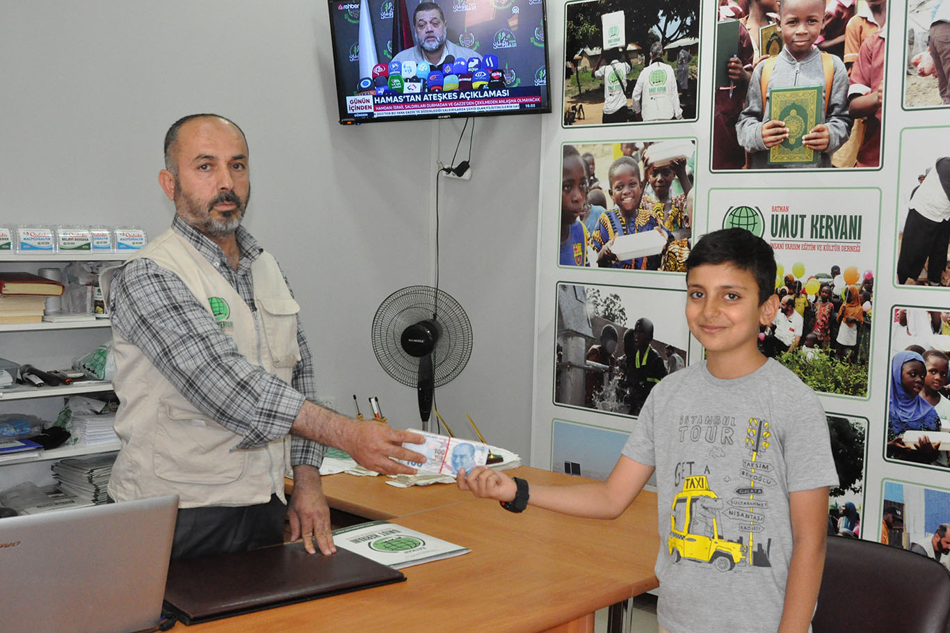 4 aylık burs parasını Gazze’ye bağışladı