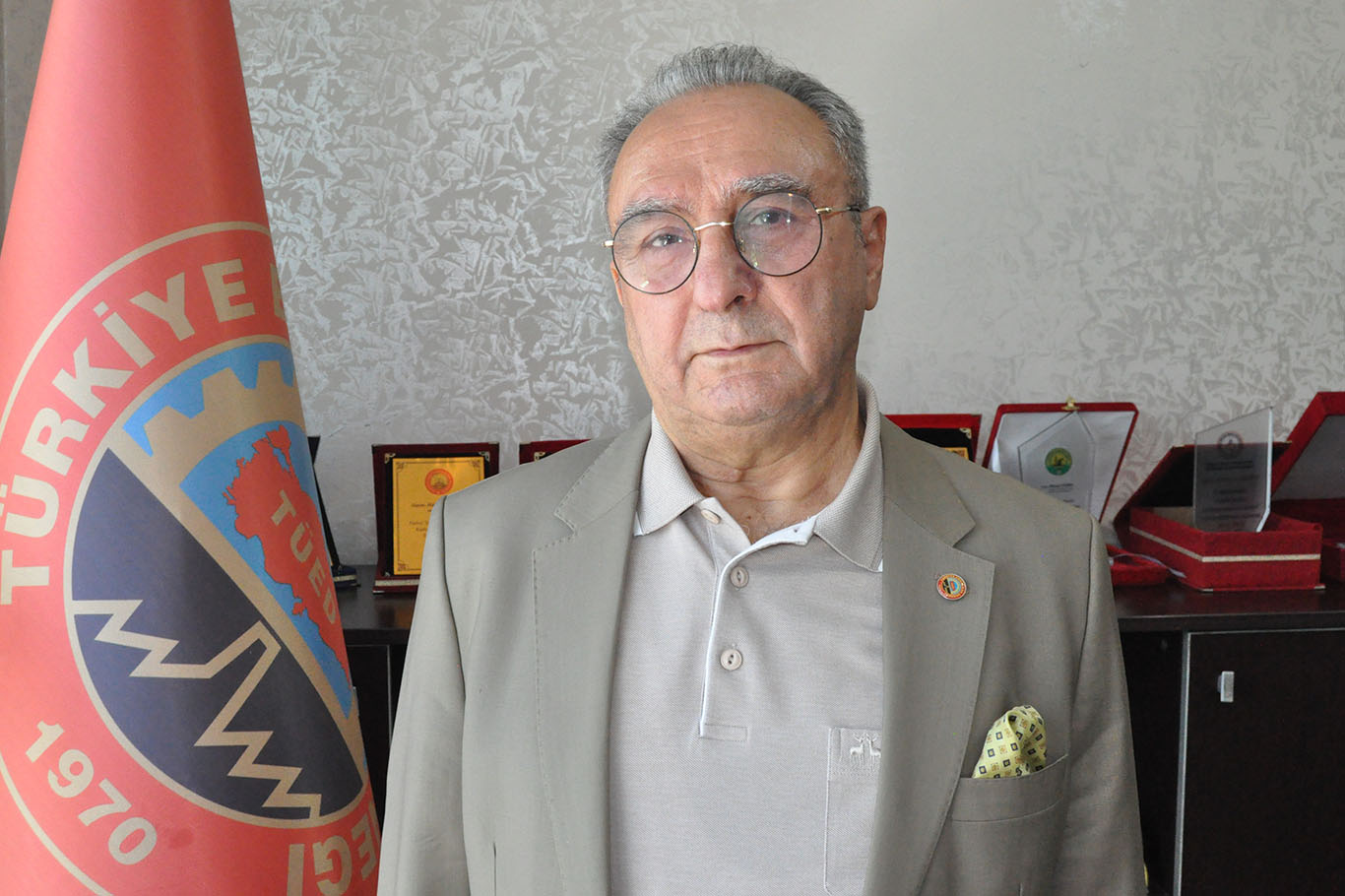 Emekliler: Yama tedbirlerle emeklilerin sıkıntıları giderilemez