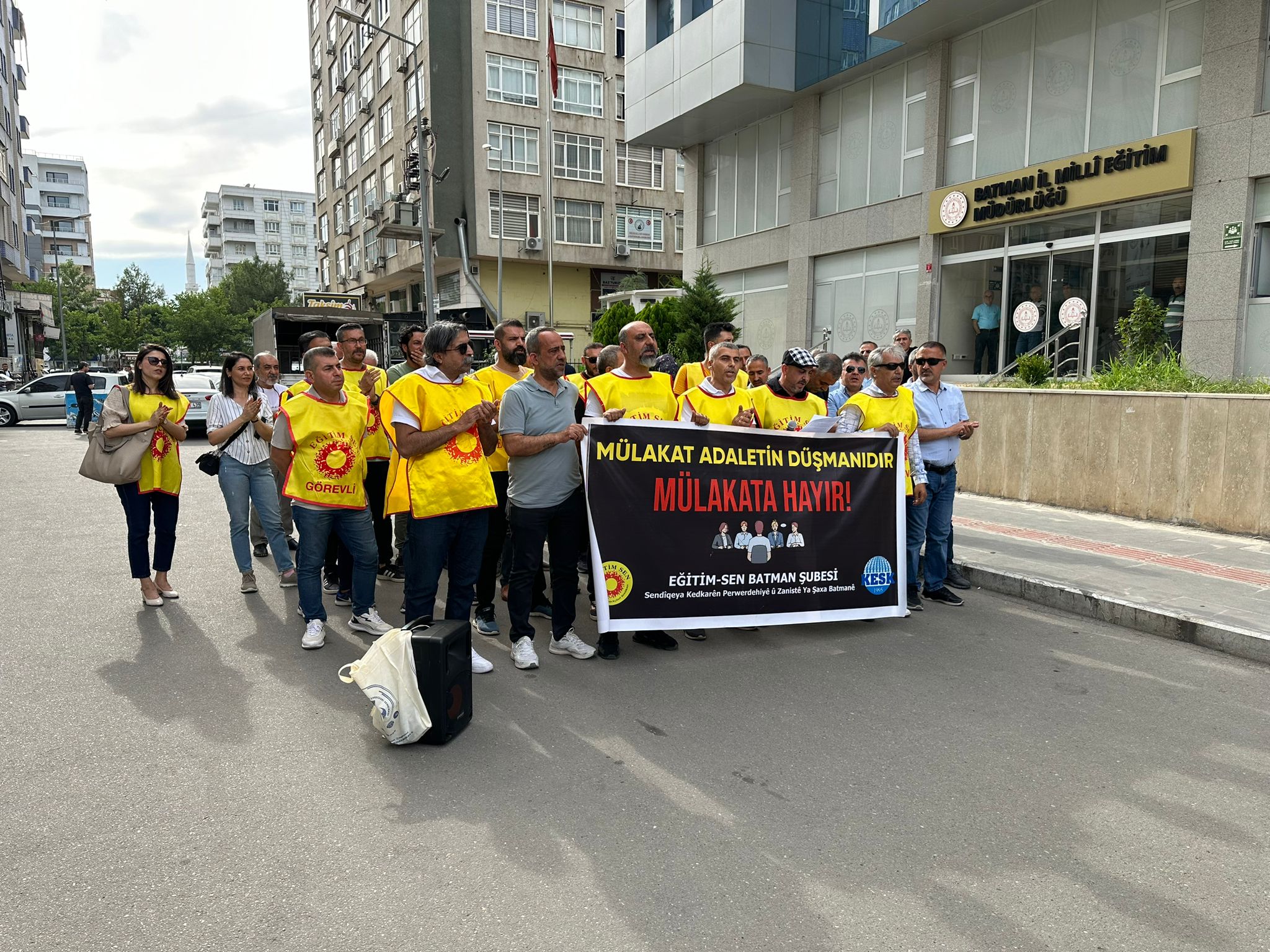 ‘Mülakat sınavlarında torpil ve kayırmacılık devam ediyor’