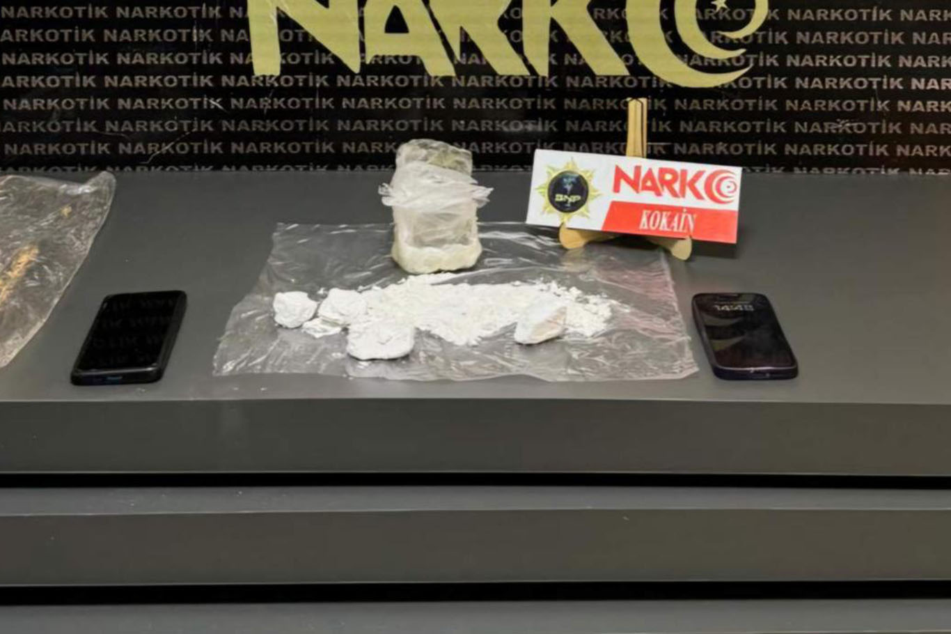 Uyuşturucu tacirleri yakayı ele verdi: 2 tutuklama
