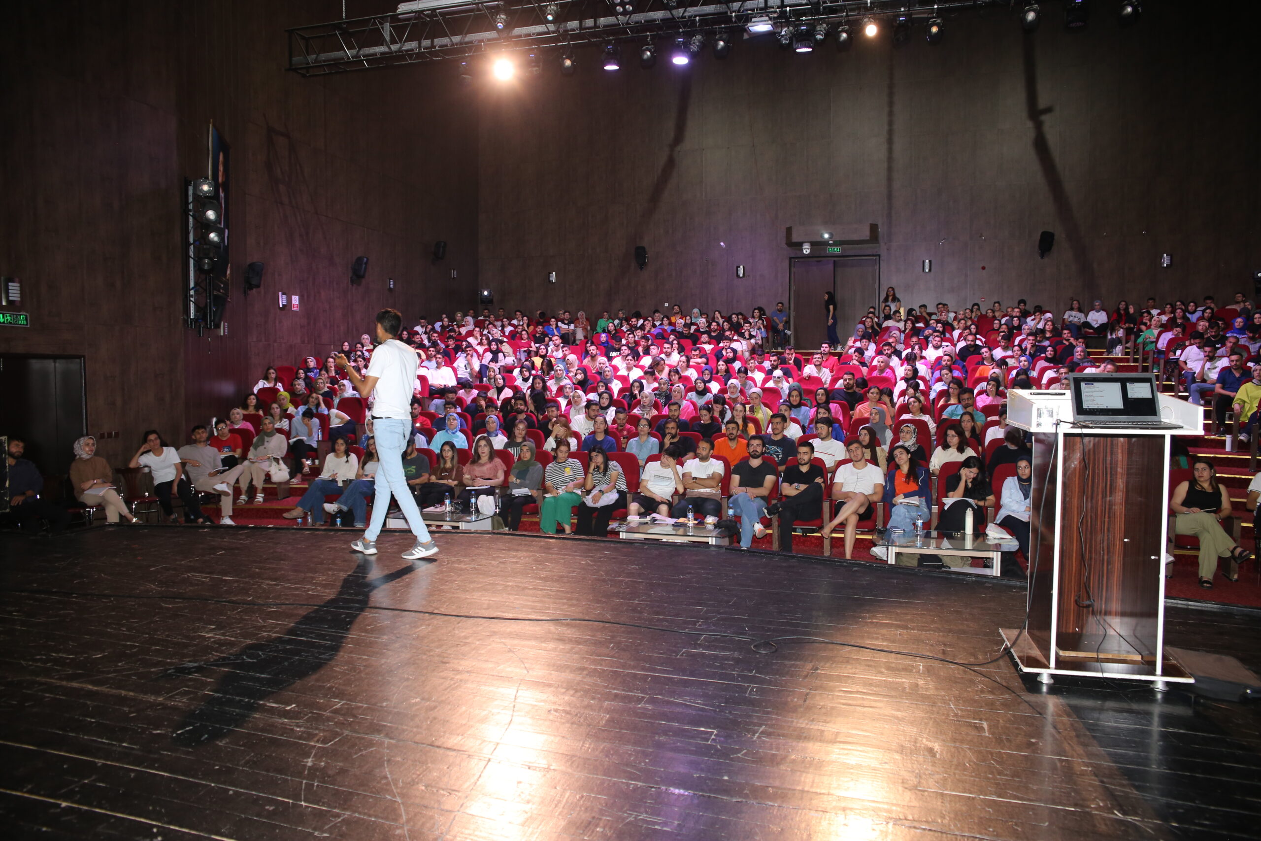 Belediyenin KPSS eğitimine yoğun ilgi