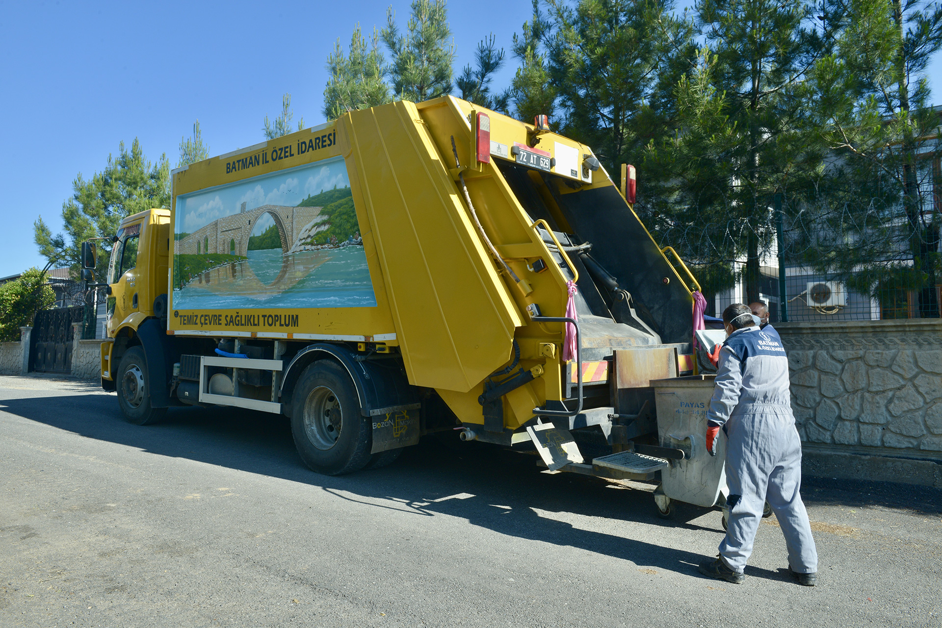 Batman’da Köy ve Mezralarda Çöp Toplama Hizmeti Genişliyor