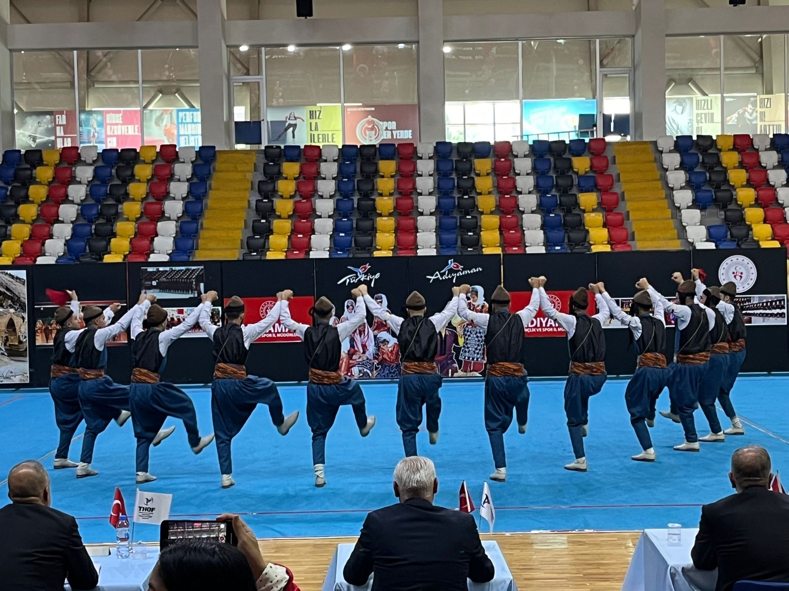 Mezopotamya Halk Oyunları Türkiye finallerine kaldı