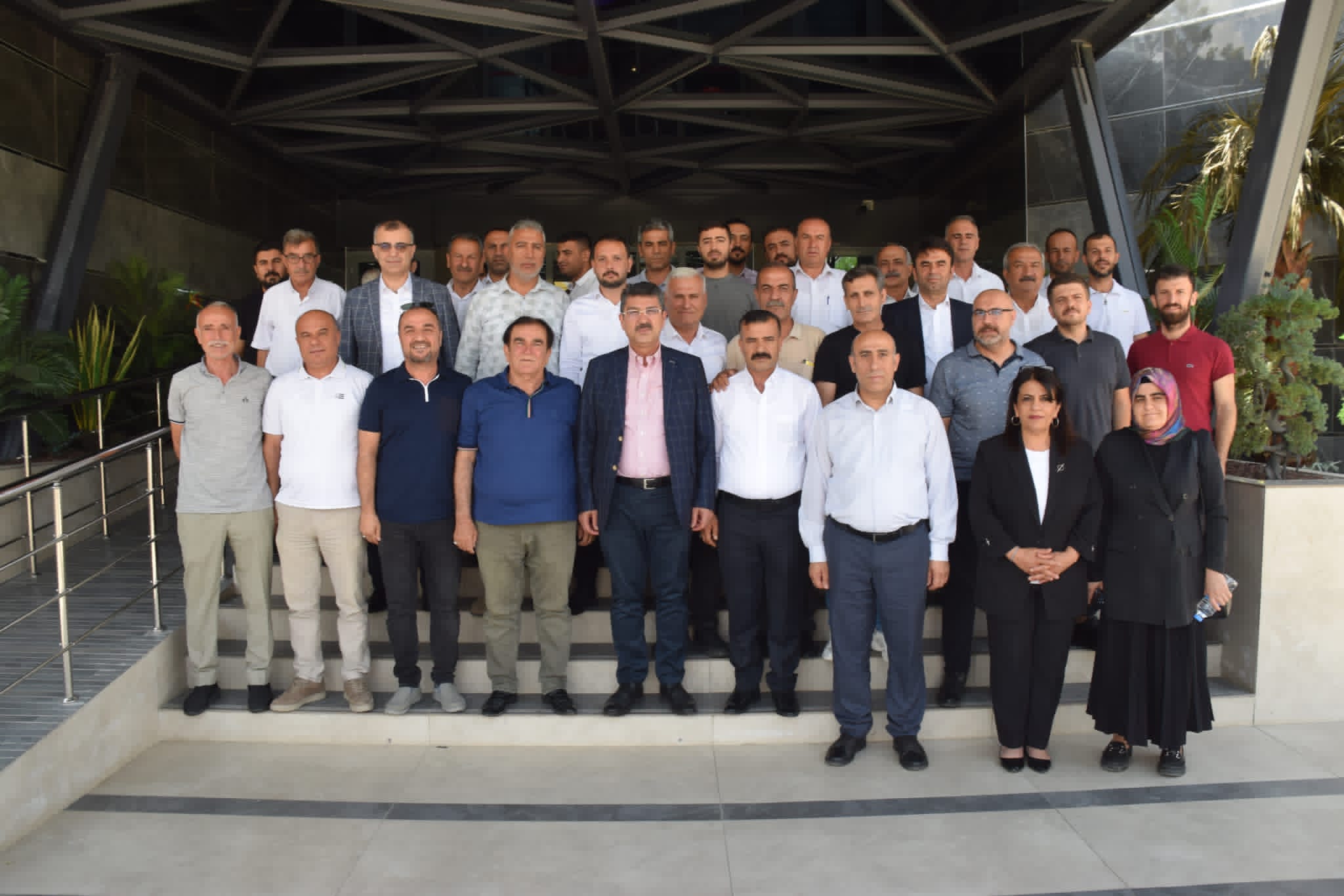 Nasıroğlu, muhtarlarla bir araya geldi