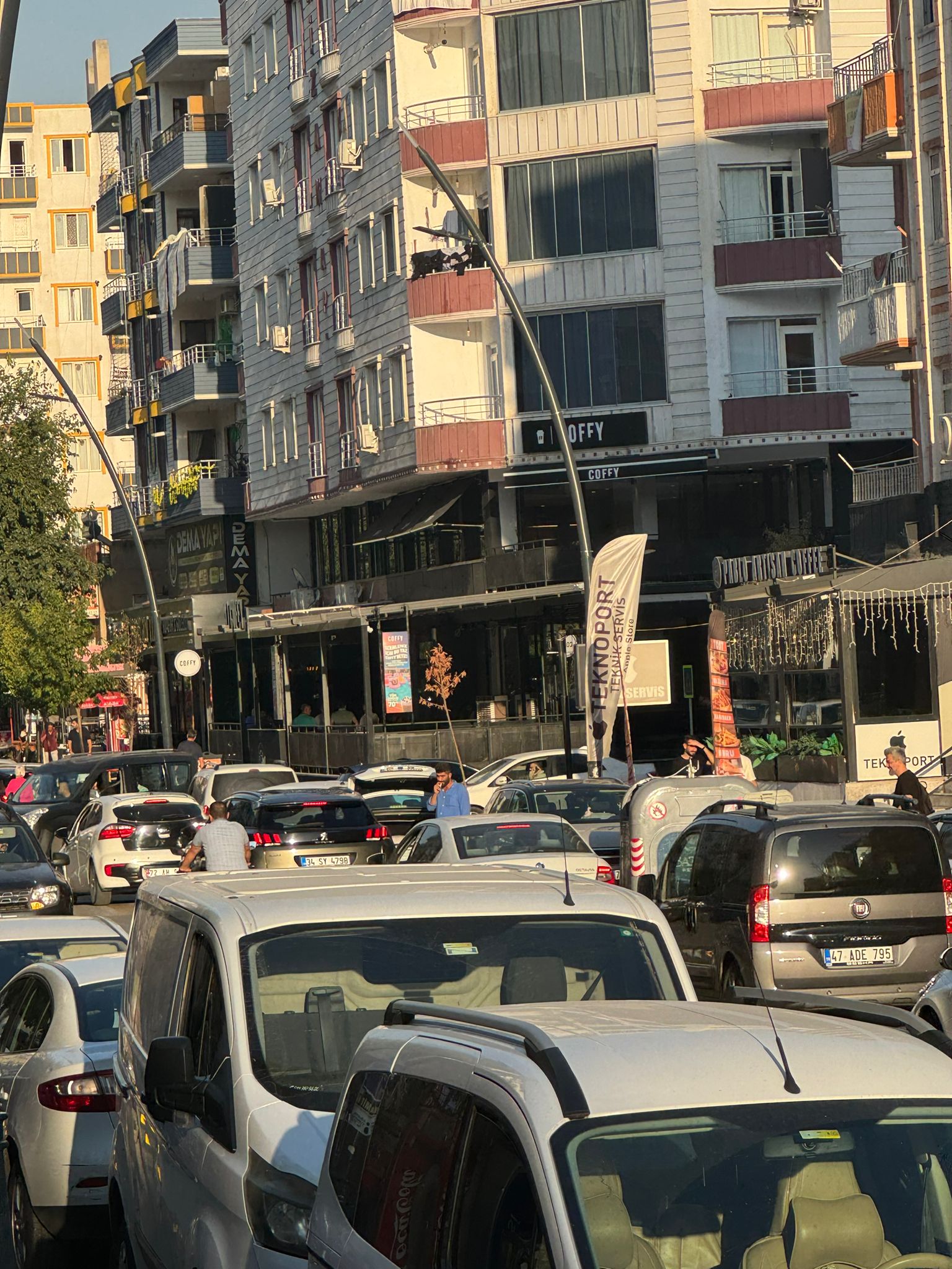 Batman’da iki grup arasında bıçaklı ve silahlı kavga