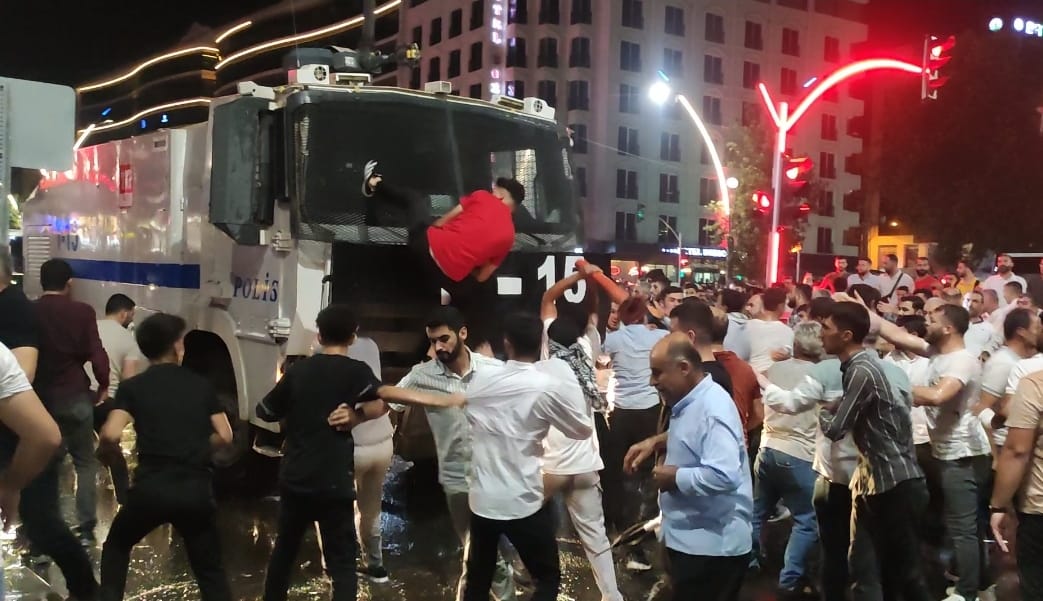 Batman’da İsrail destekçisi gerekçesiyle işletmelere saldırı