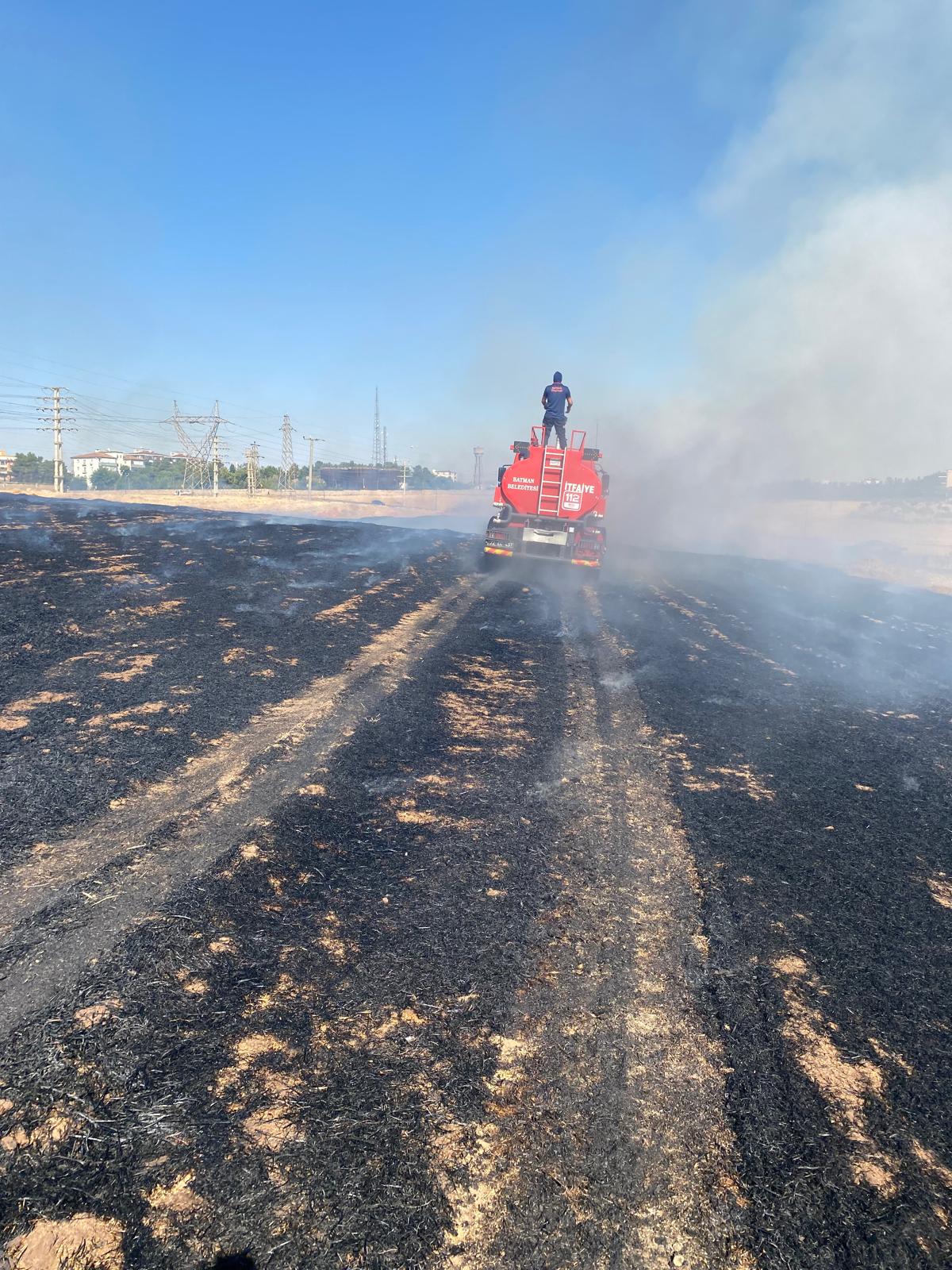 Batman’da 20 Dönümlük Anız Yangını
